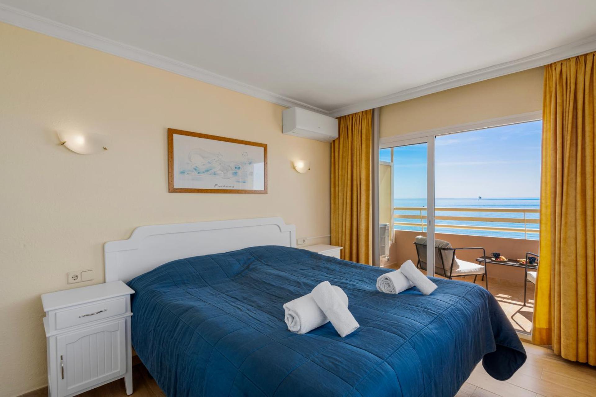 Beachfront And Unbeatable View Stella Maris With Pool By Costarentals - Ref 163
