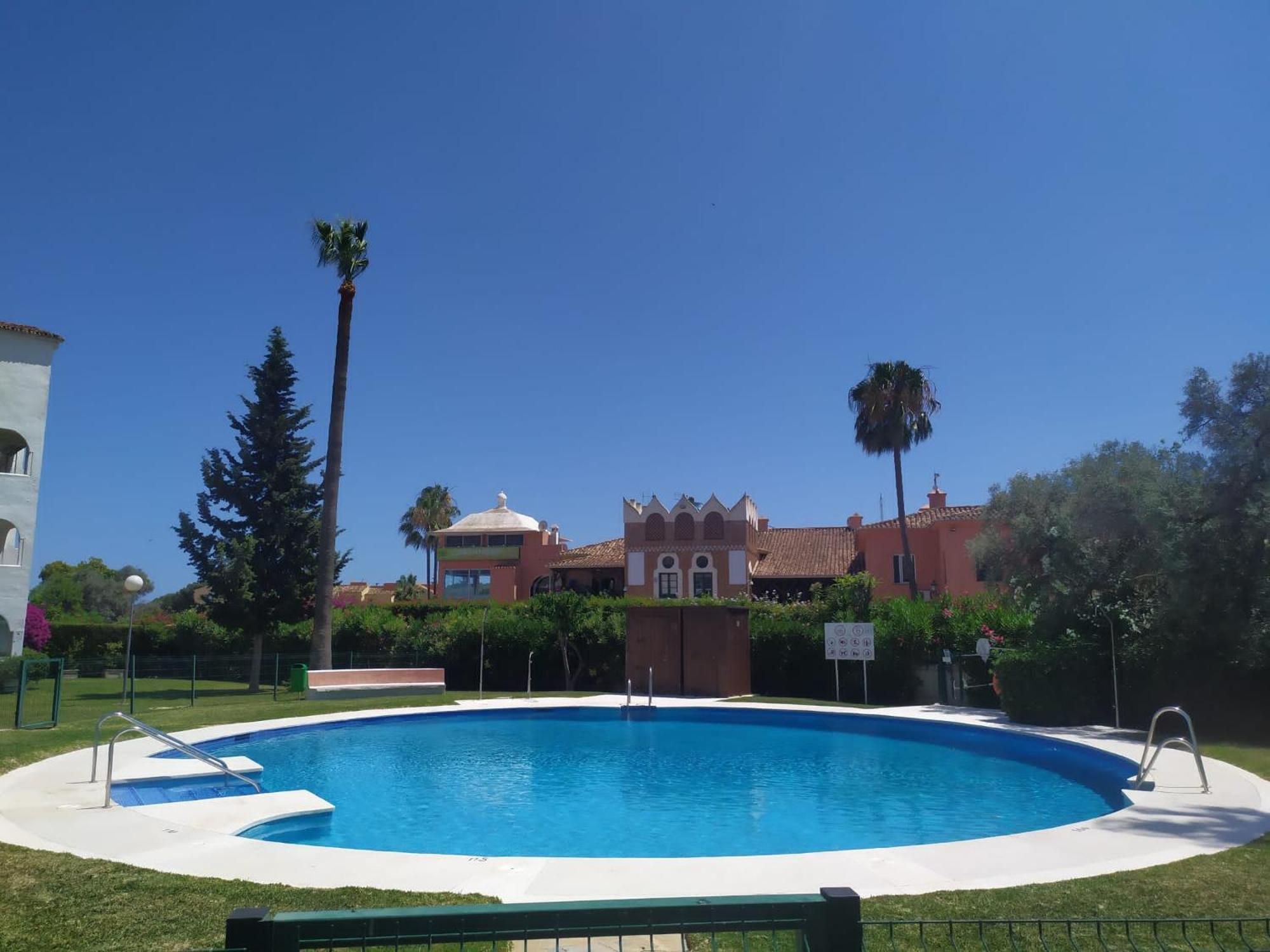 Apartment Coqueto En Calahonda *