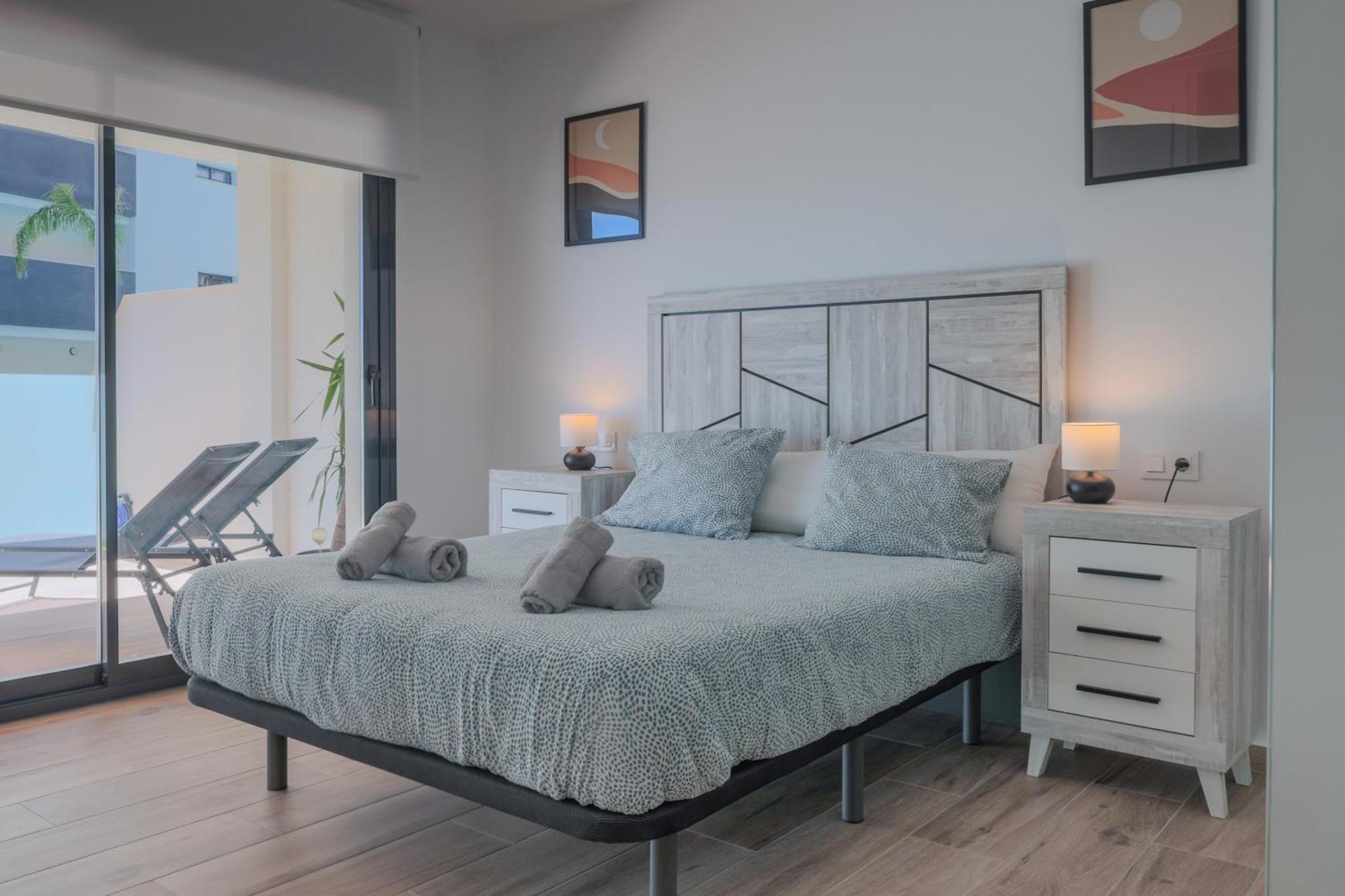 Luxury 2 Bedroom By Coeli Holidays Los Alcázares