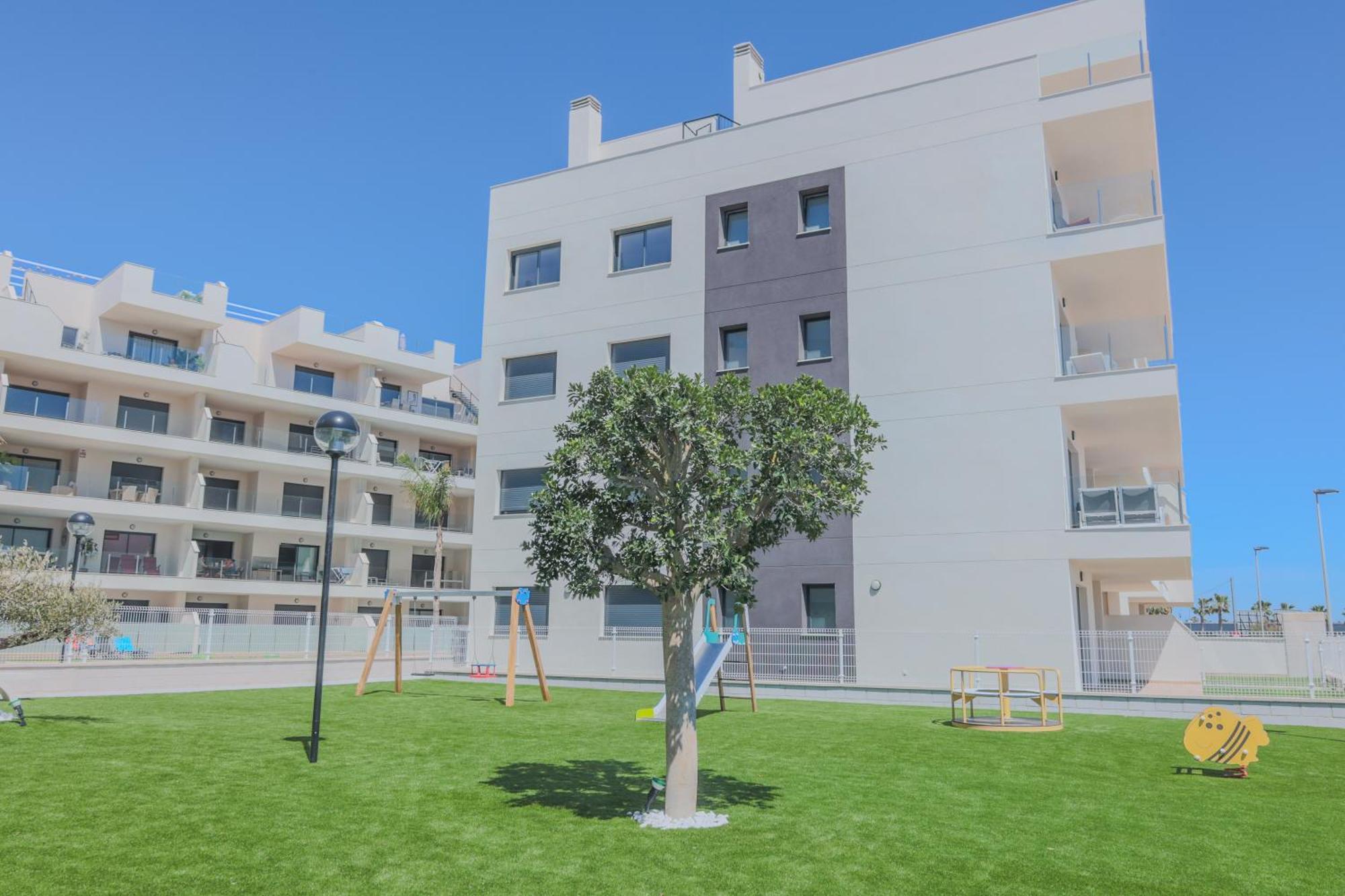 Luxury 2 Bedroom By Coeli Holidays *