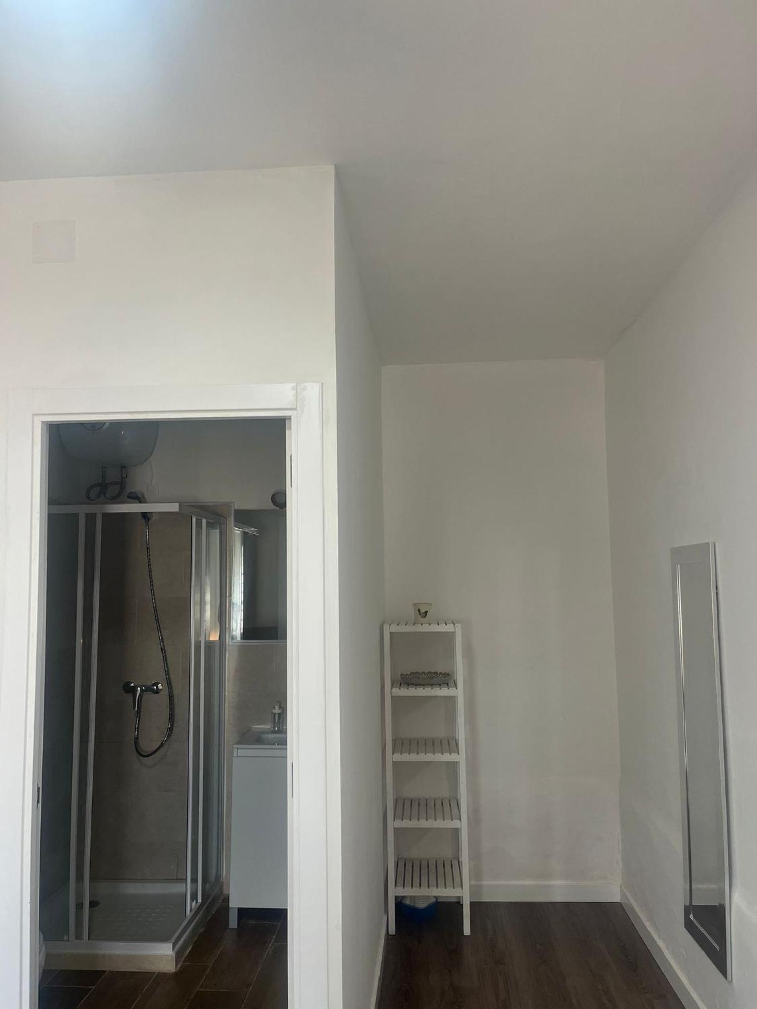 Homestay Mediterranean House - Privadas En Casa Compartida Mairena del Aljarafe
