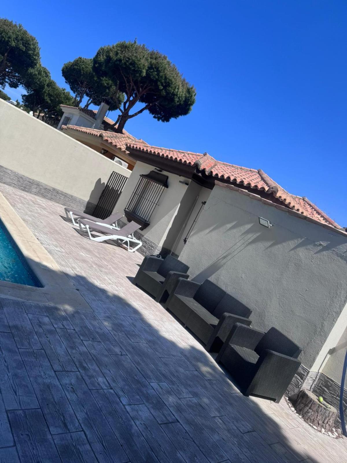 Chalet En La Barrosa * Novo Sancti Petri