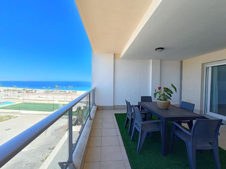 Apto Roquetas 11 Playa Apartamento *