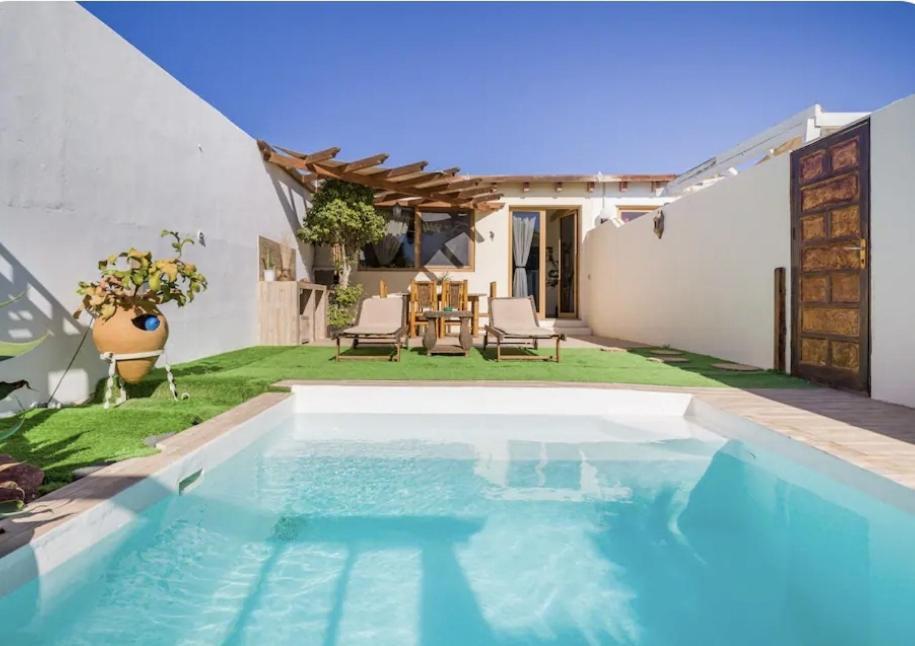 Villa La Isla By Rentaholidayslanzarote