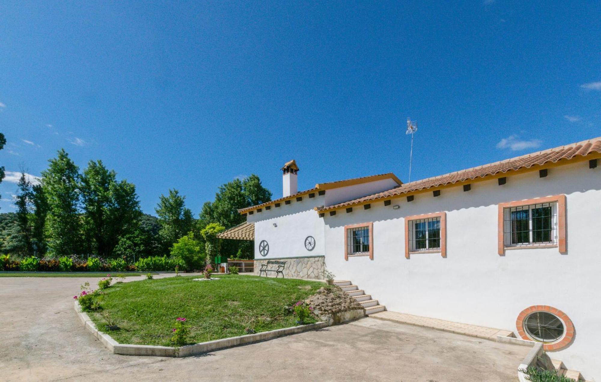 6 Bedroom Amazing In La Puebla De Infan * La Puebla de los Infantes