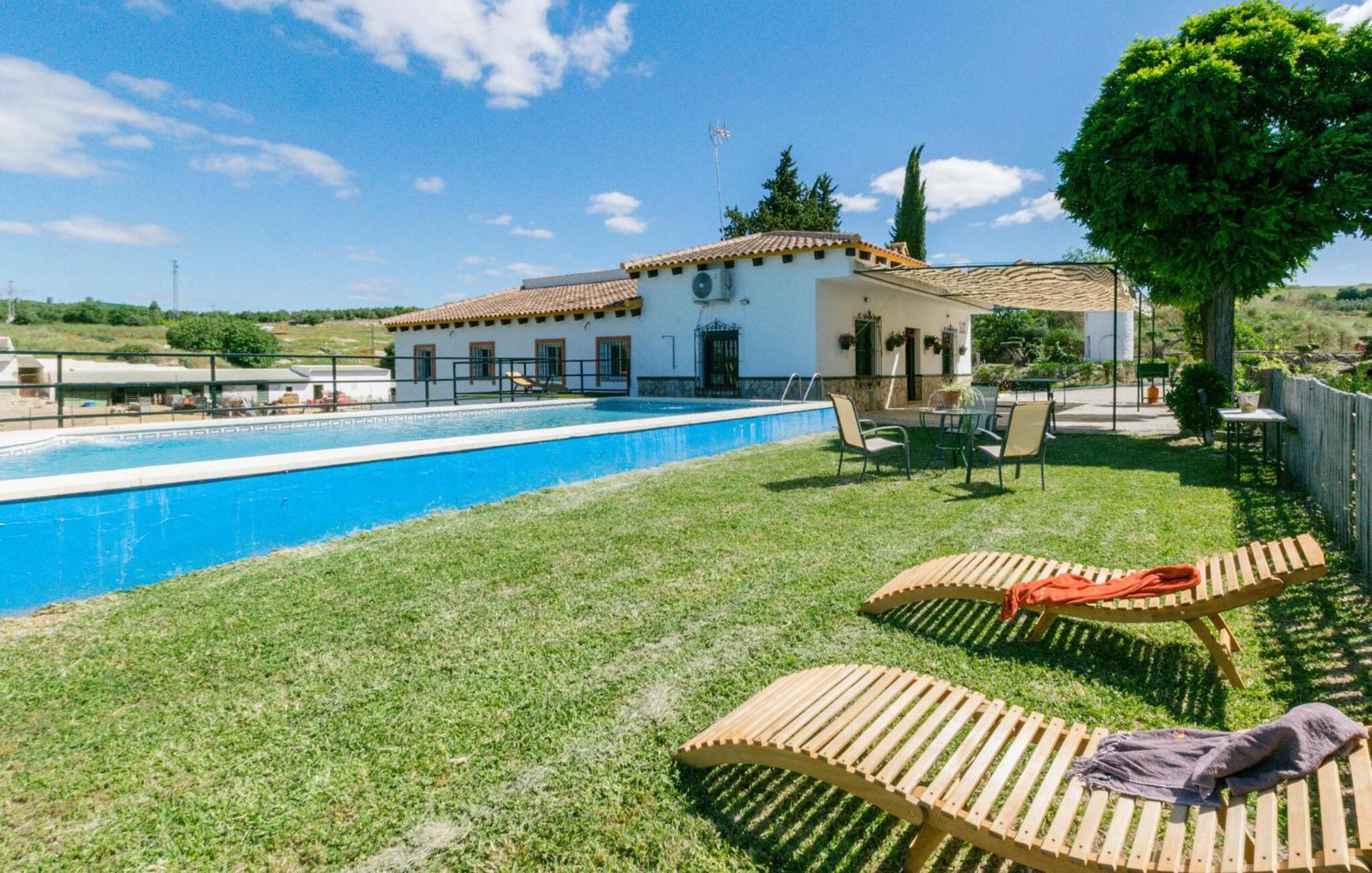Сasa de vacaciones 6 Bedroom Amazing In La Puebla De Infan La Puebla de los Infantes