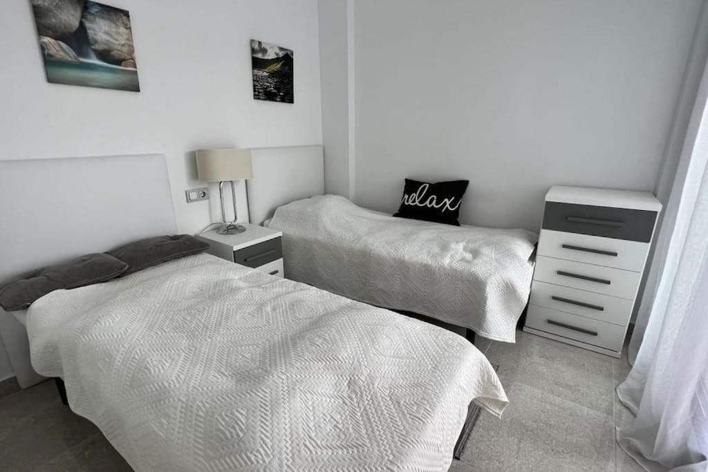 Mycondo Es - Cabo Roig, Alicante Villa