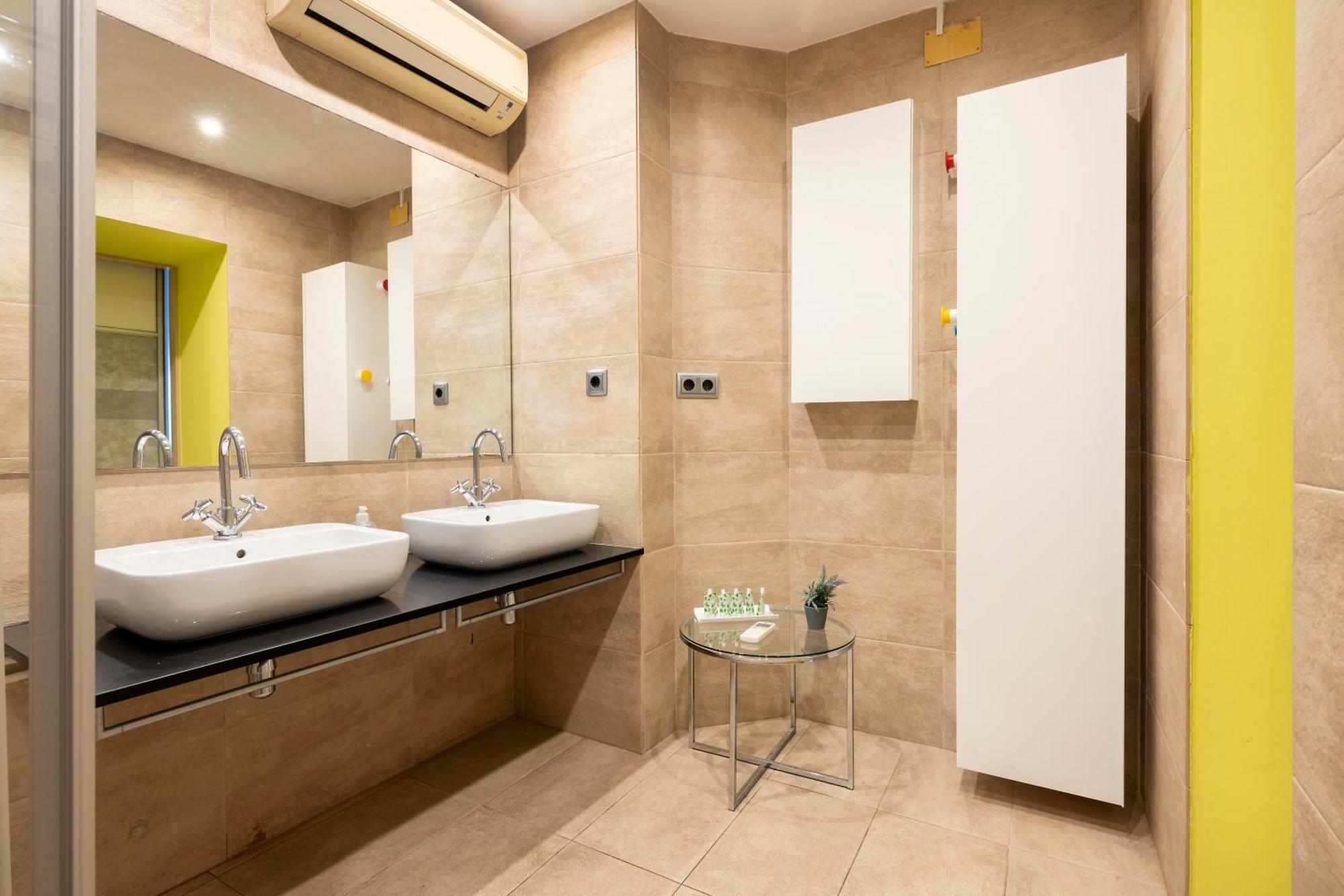 Sata Sagrada Familia Area Apartment *