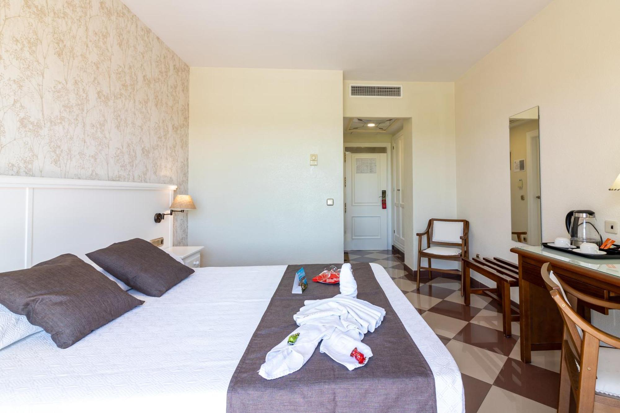 Hotel Avenida Tropical Salobreña