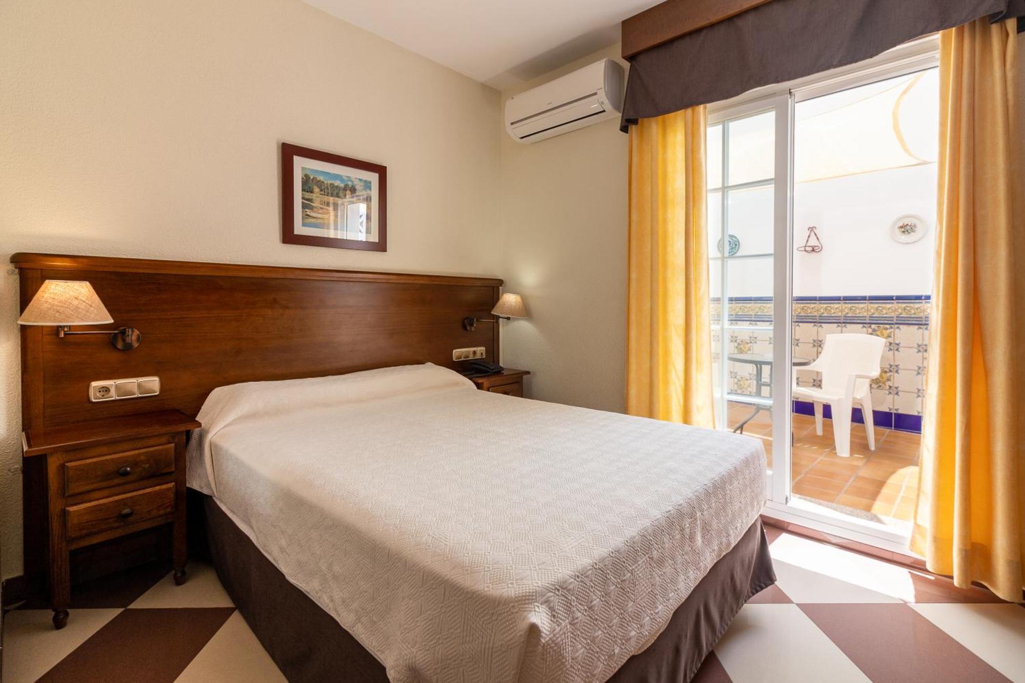 Avenida Tropical Hotel Salobreña