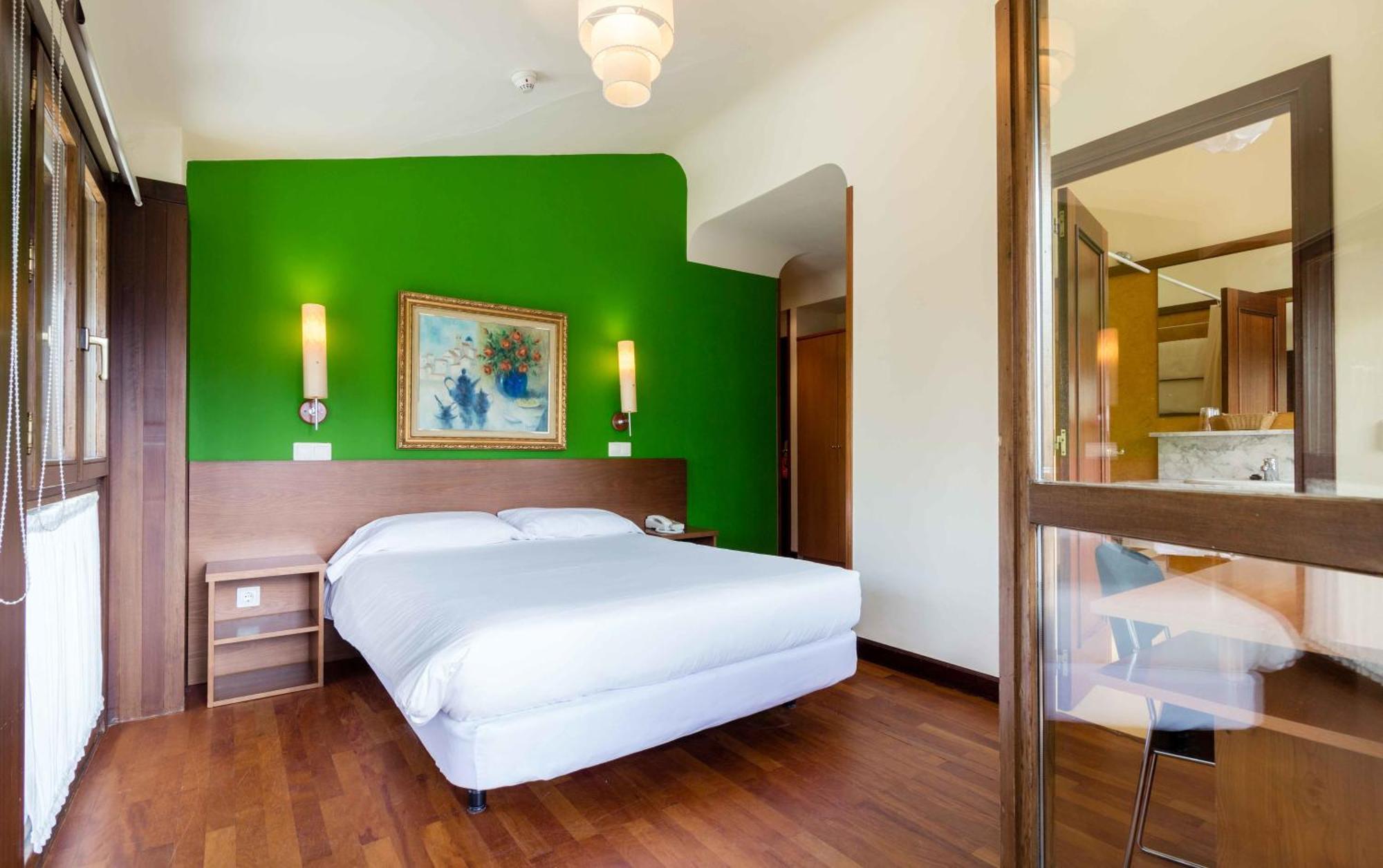 Hotel Snoe 3*