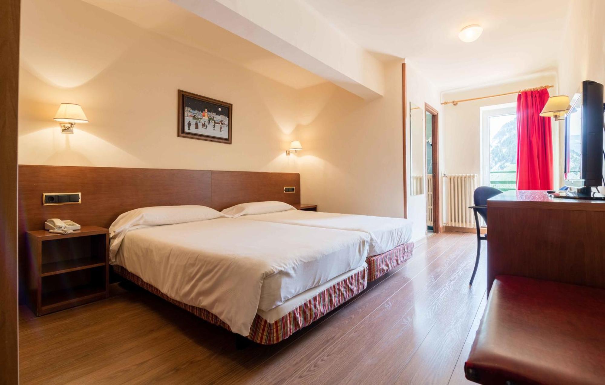 Hotel Snoe Candanchu