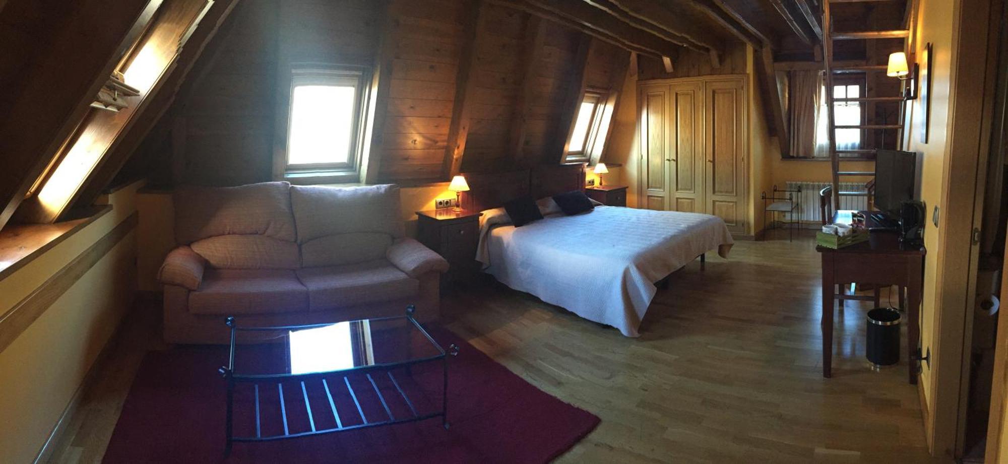 Co De Pierra Hotel 3*