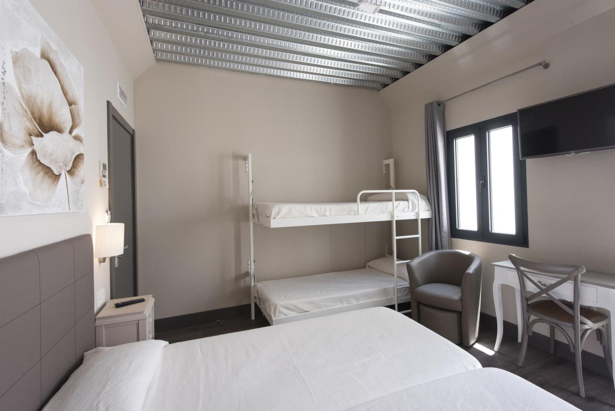 Guest house Emeritae 2*
