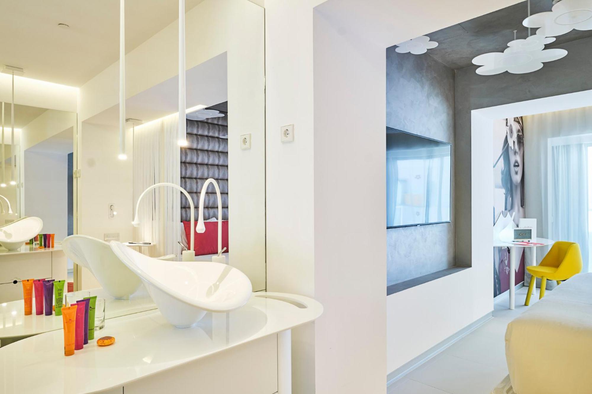 Five Flowers & Formentera Es Pujols