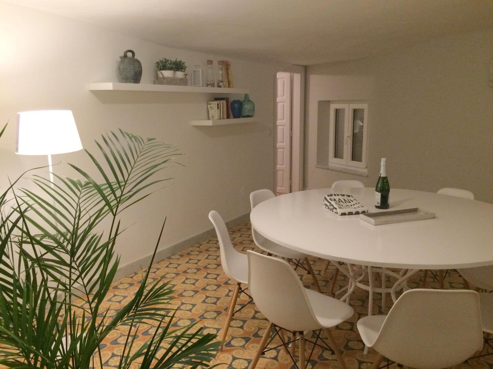 Apartment La Palmera, Terrace & Pool