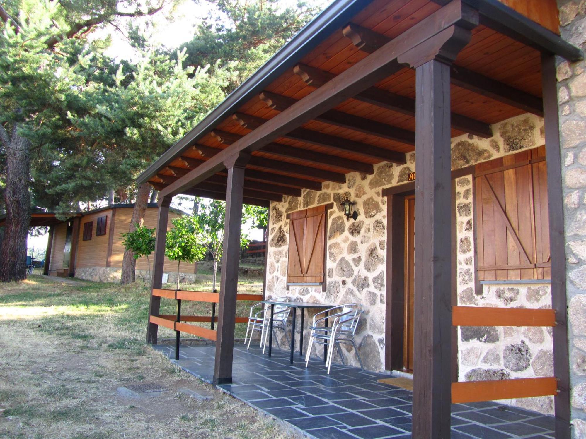 Cabanas Maleixas 3* El Puente (Castile and Leon)