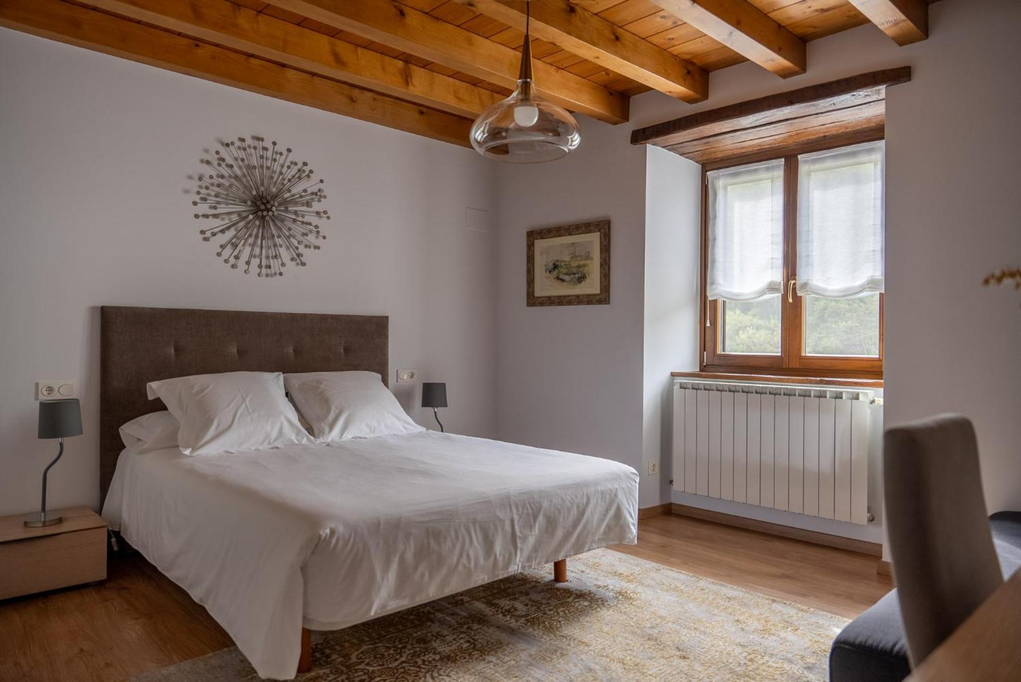 Olagaraia - Adults Only Echalar