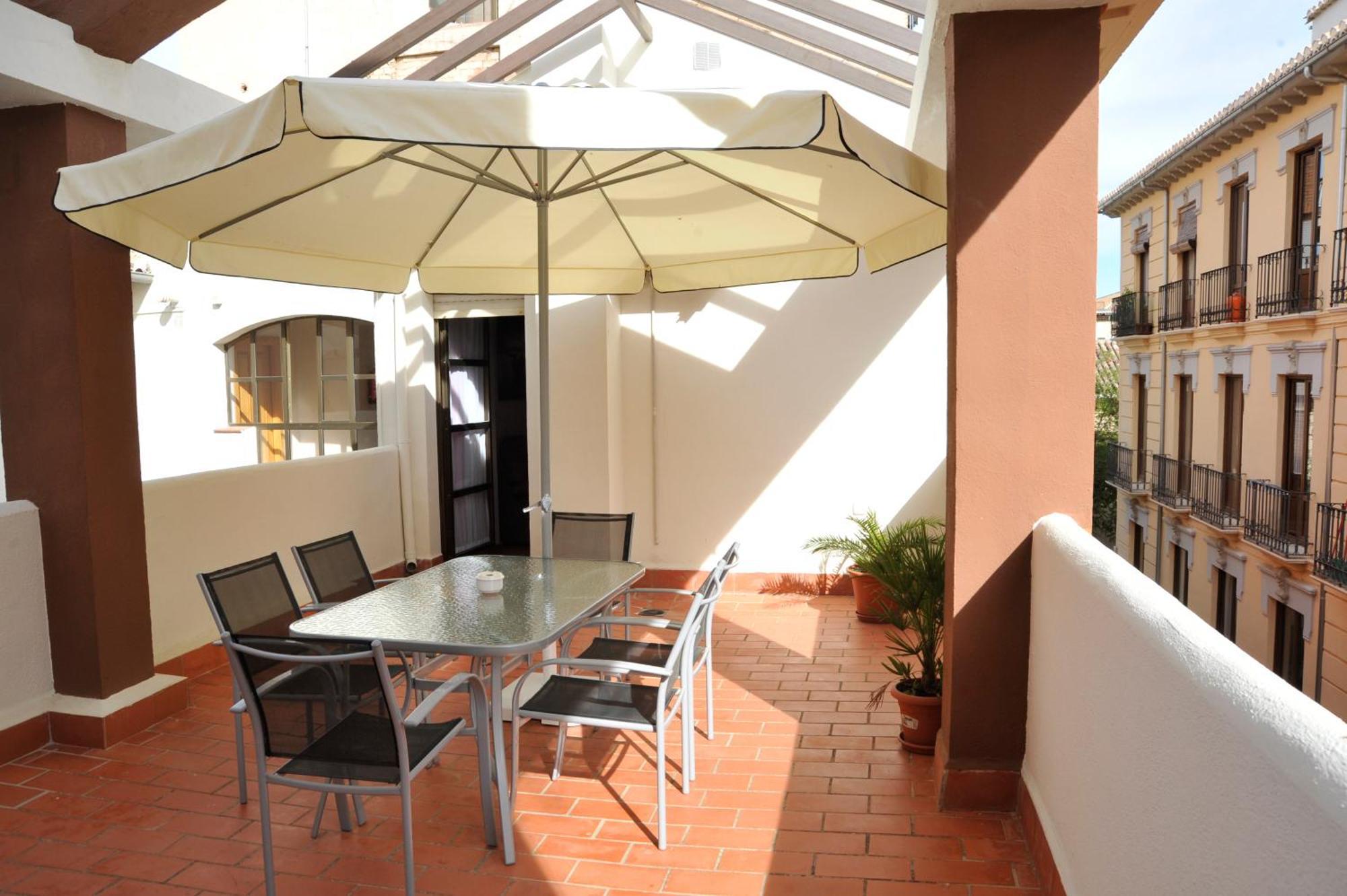 Trinidad Apartahotel Granada