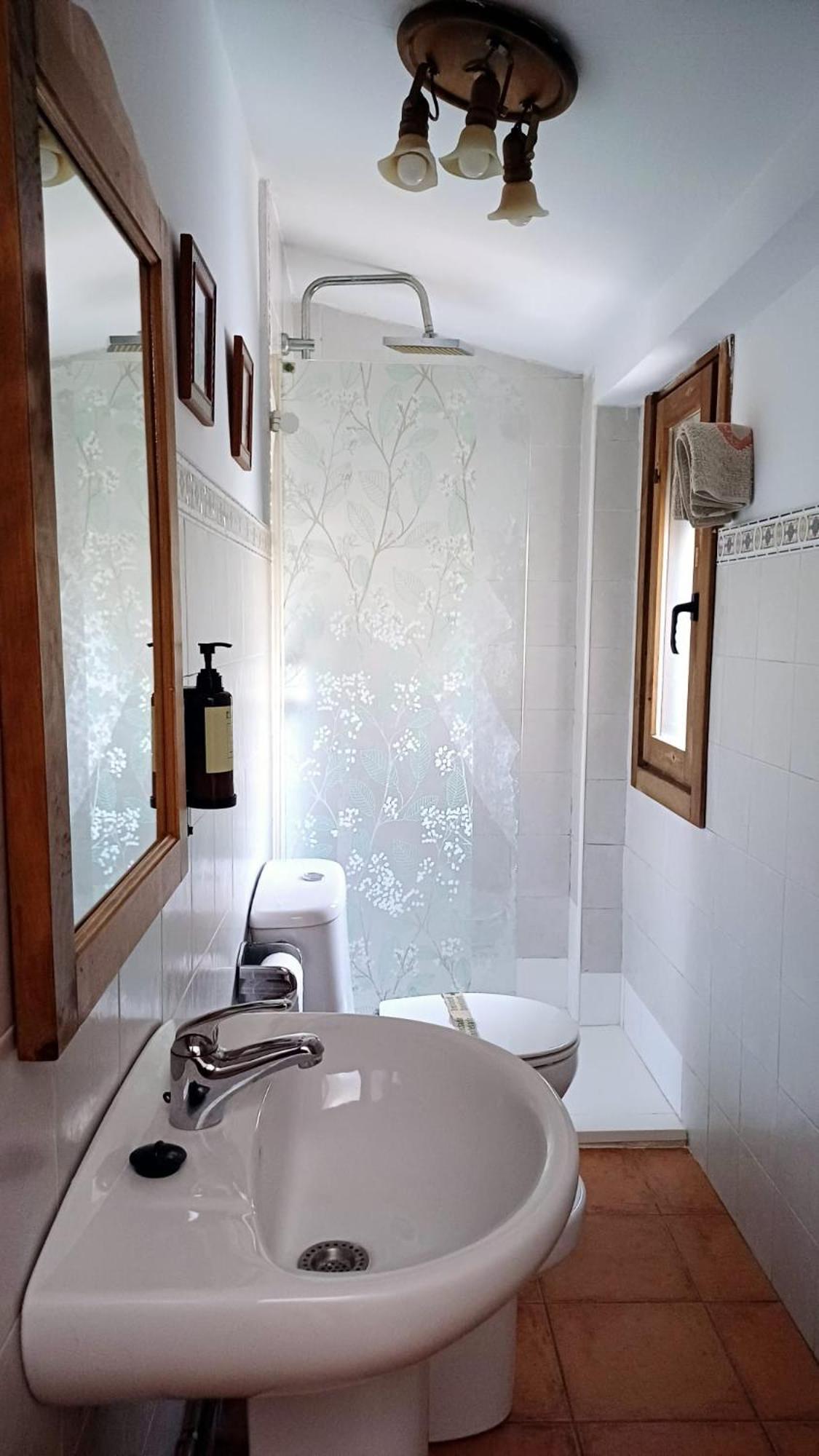 Maribel - Complejo Country house Alcala del Jucar