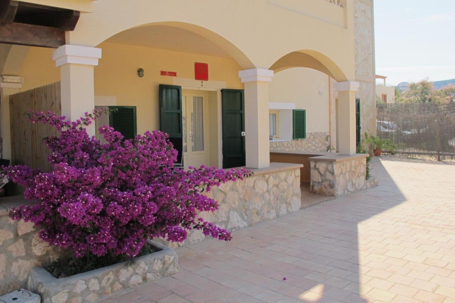 Campanitx - Astbury Formentera * Es Calo (Formentera)