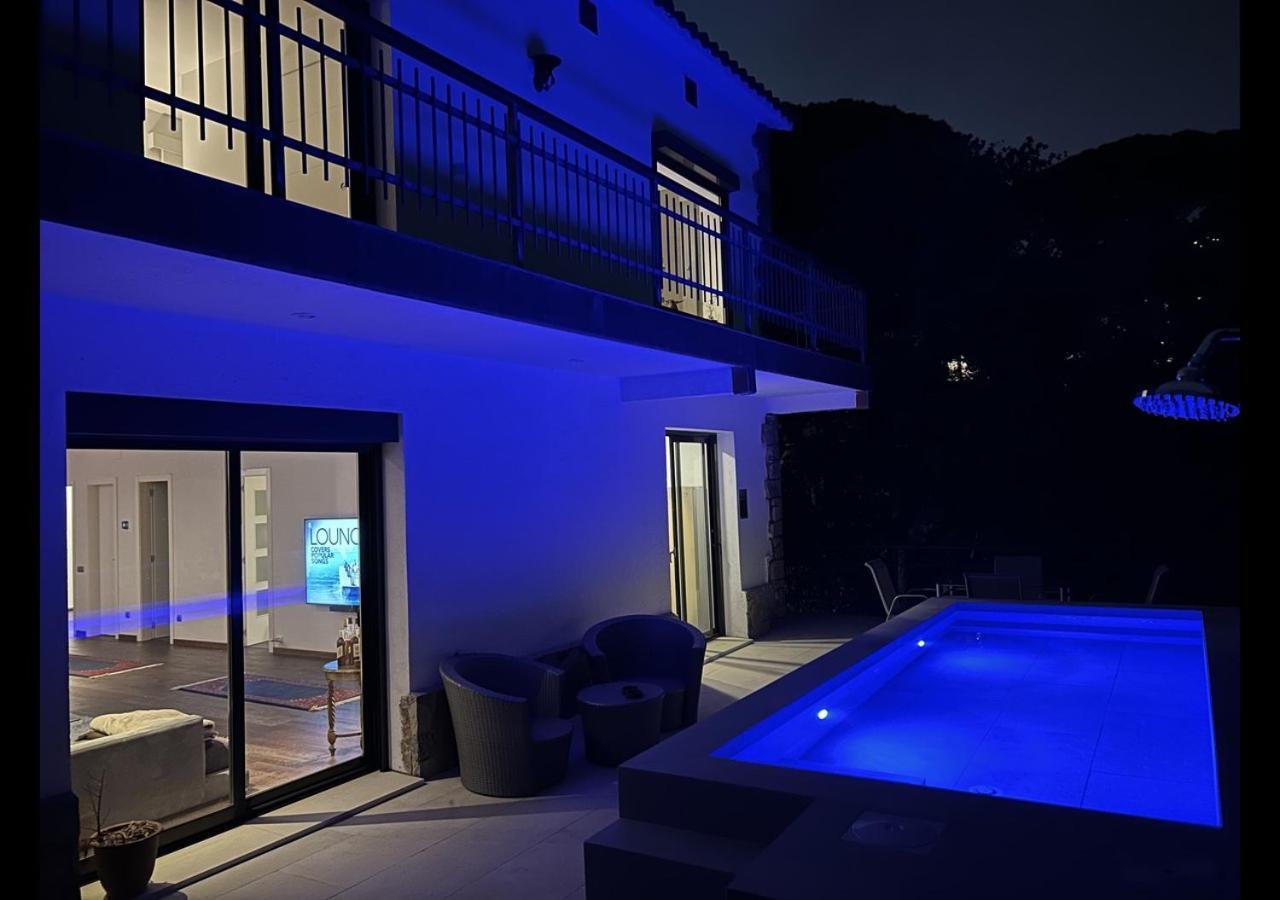 Burriac With Private Pool, Costa Maresme, 20 Minutes From Barcelona Villa