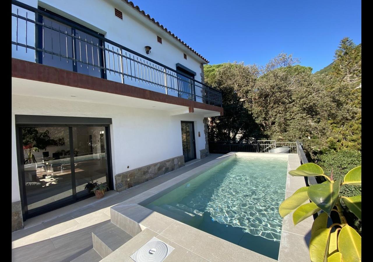 Villa Burriac With Private Pool, Costa Maresme, 20 Minutes From Barcelona