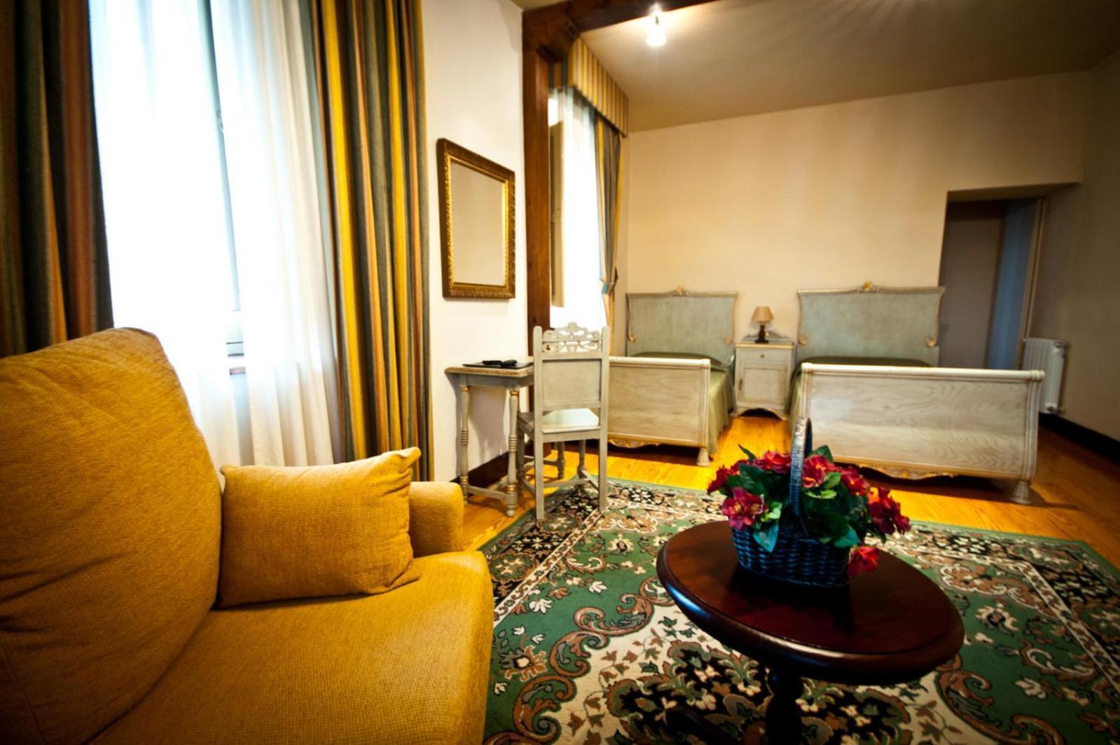 Miramar Hotel 2*