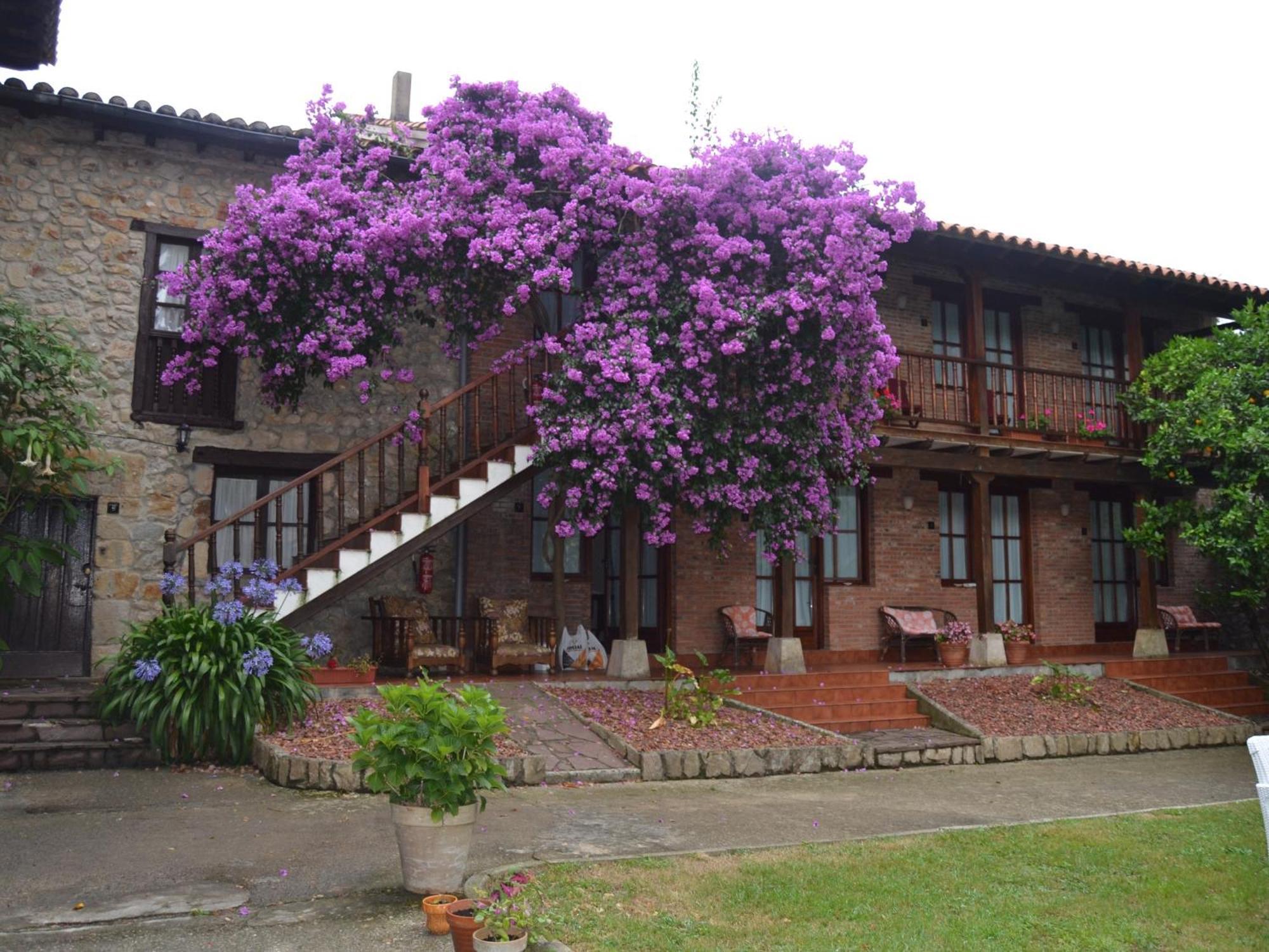Casona Dos Lagos Hotel Villanueva (Cantabria)