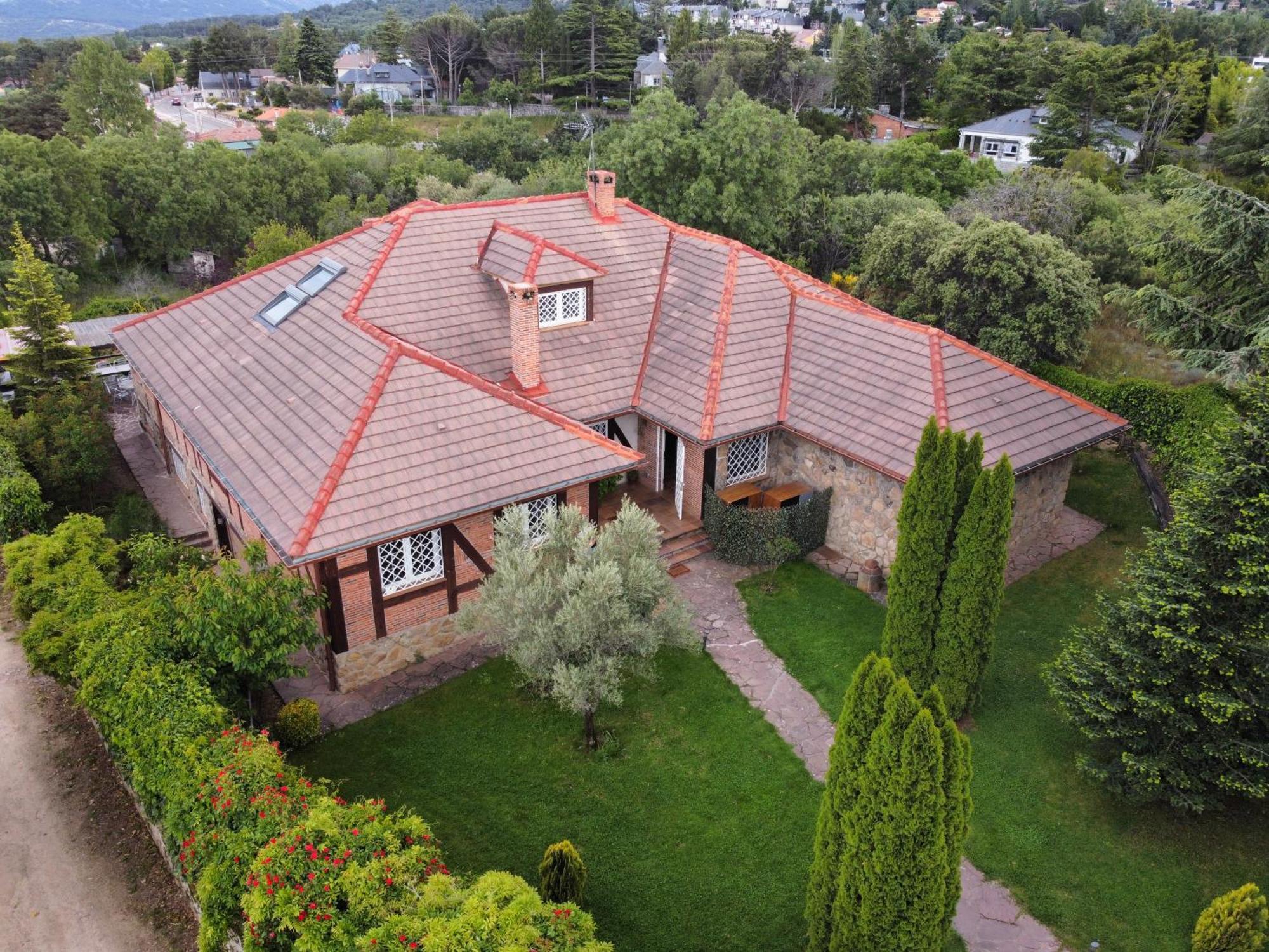 El Huerto De La Reina Country house