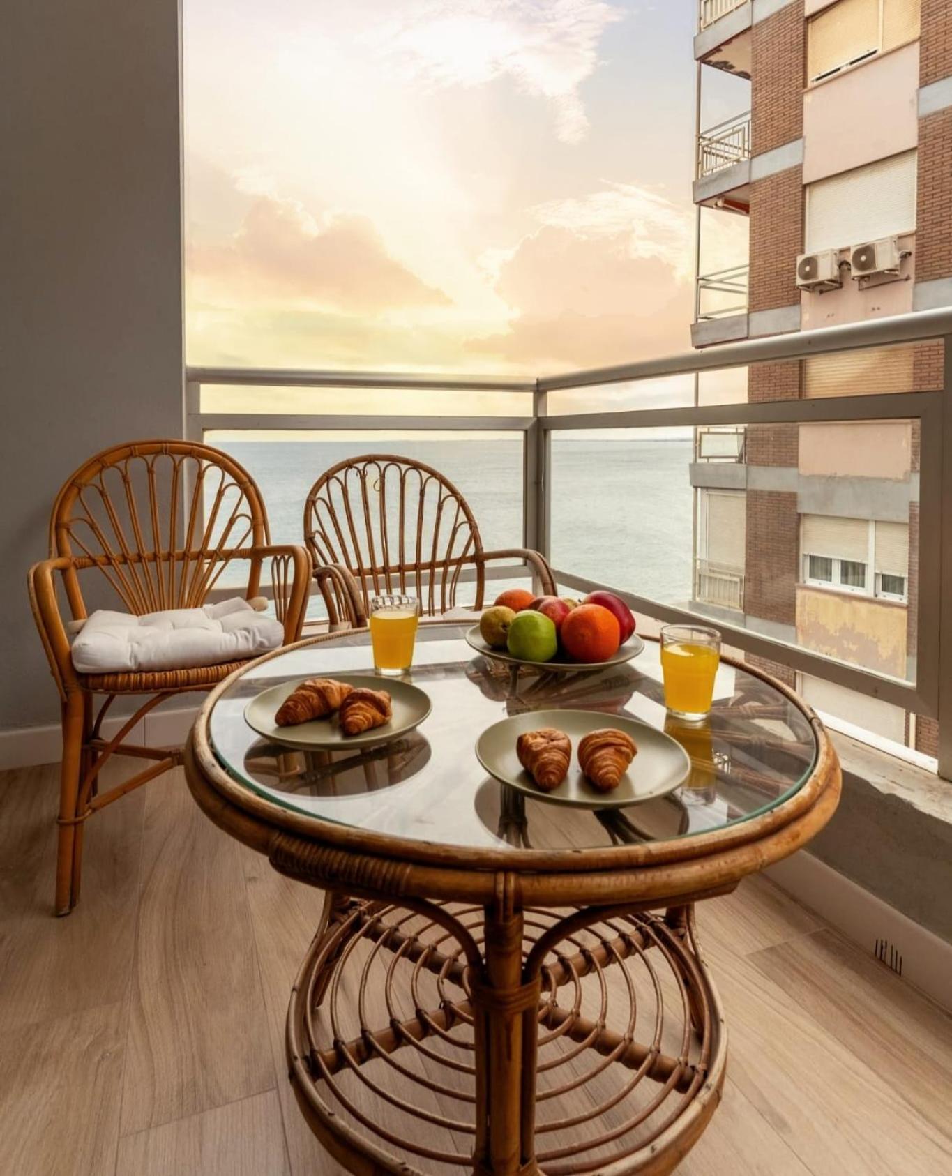 Casa En Primera Linea De Playa, En Paseo Maritimo Apartment *