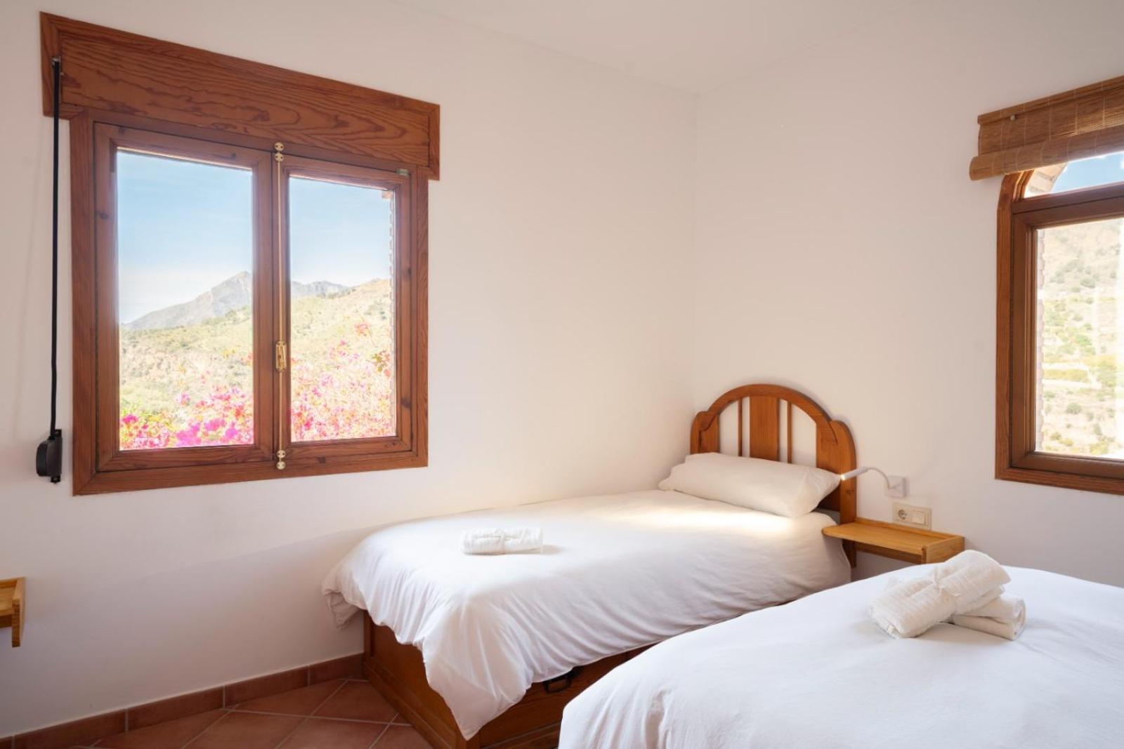 Breathtaking Velez Viewpoint Villa *