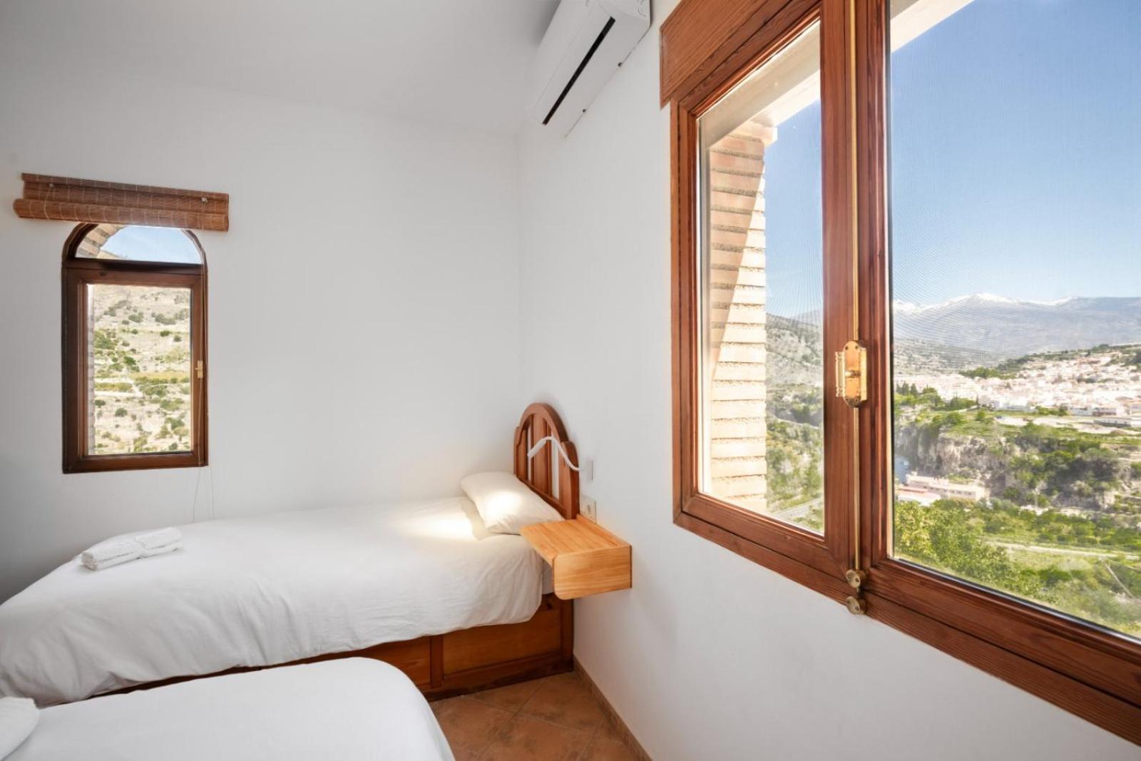 Villa Breathtaking Velez Viewpoint *