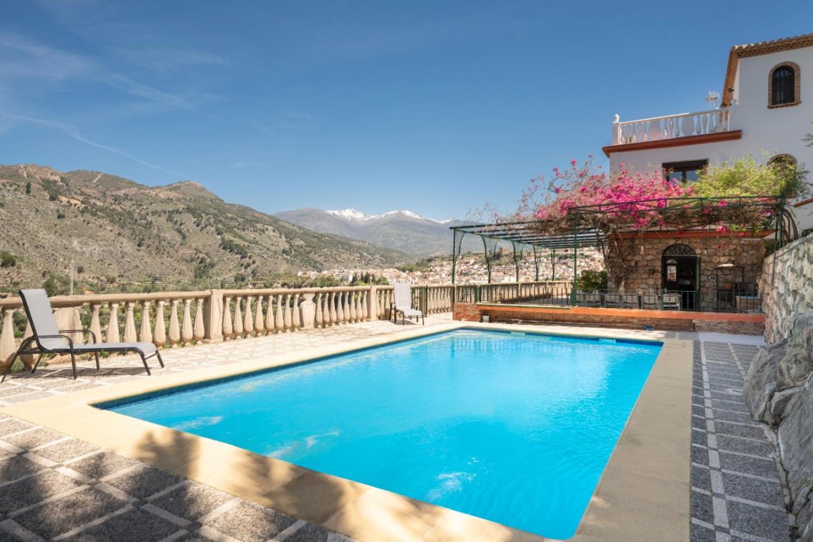 Villa Breathtaking Velez Viewpoint