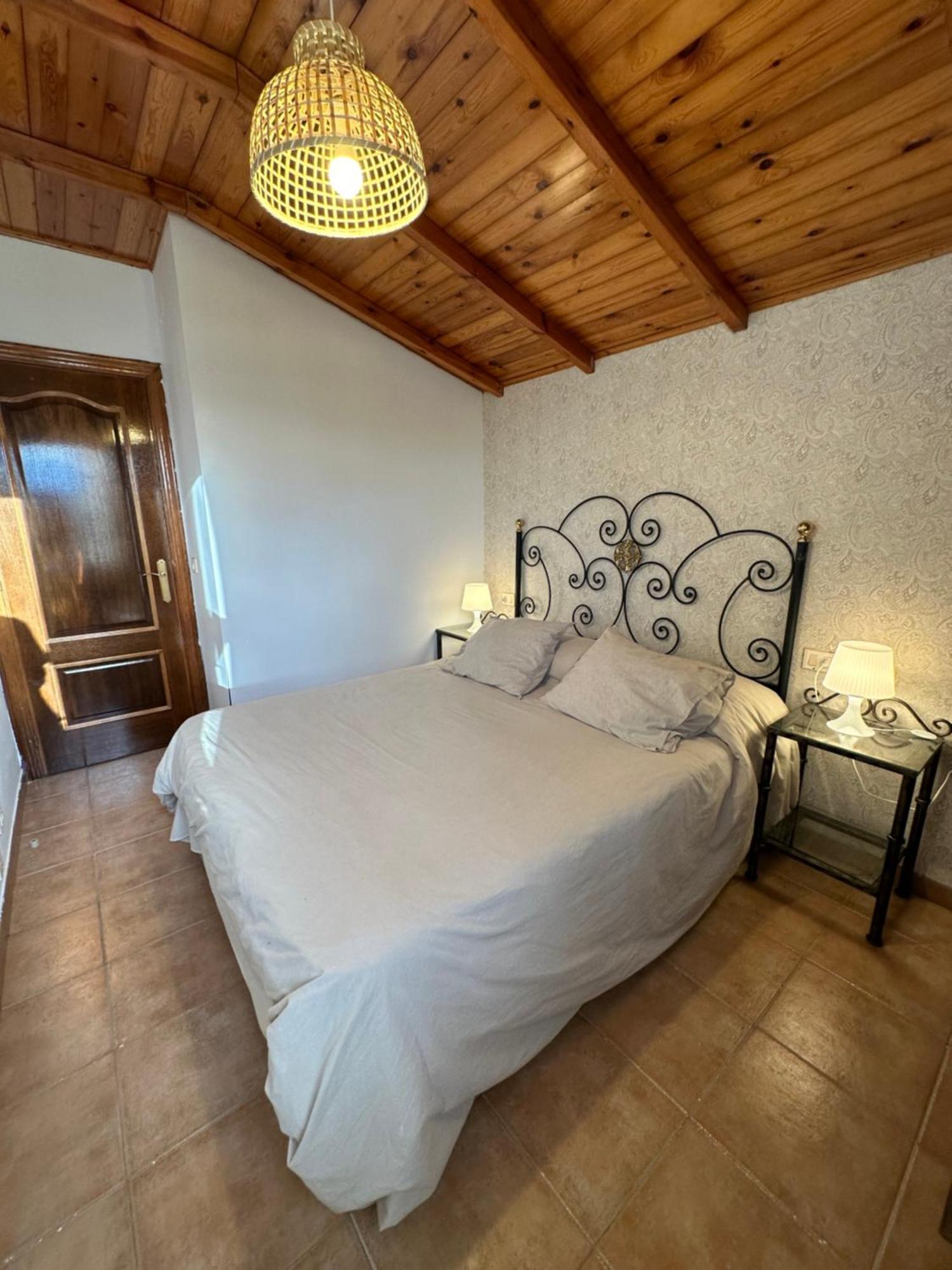 Increible Casita Gallega. *