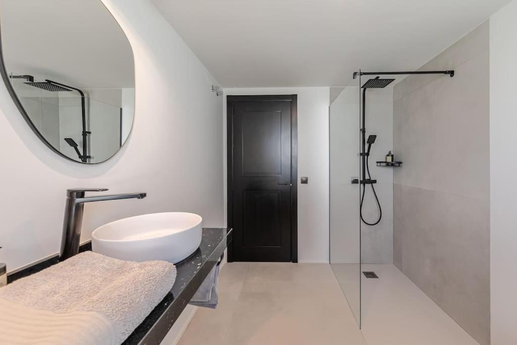Con Piscina Privada Villa *