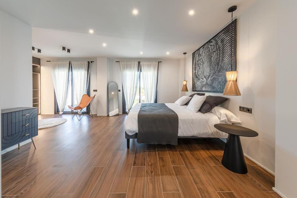 Con Piscina Privada Villa