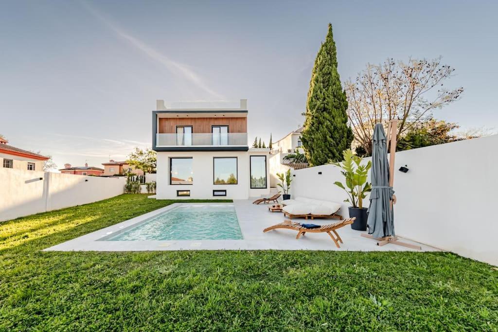 Con Piscina Privada Gelves