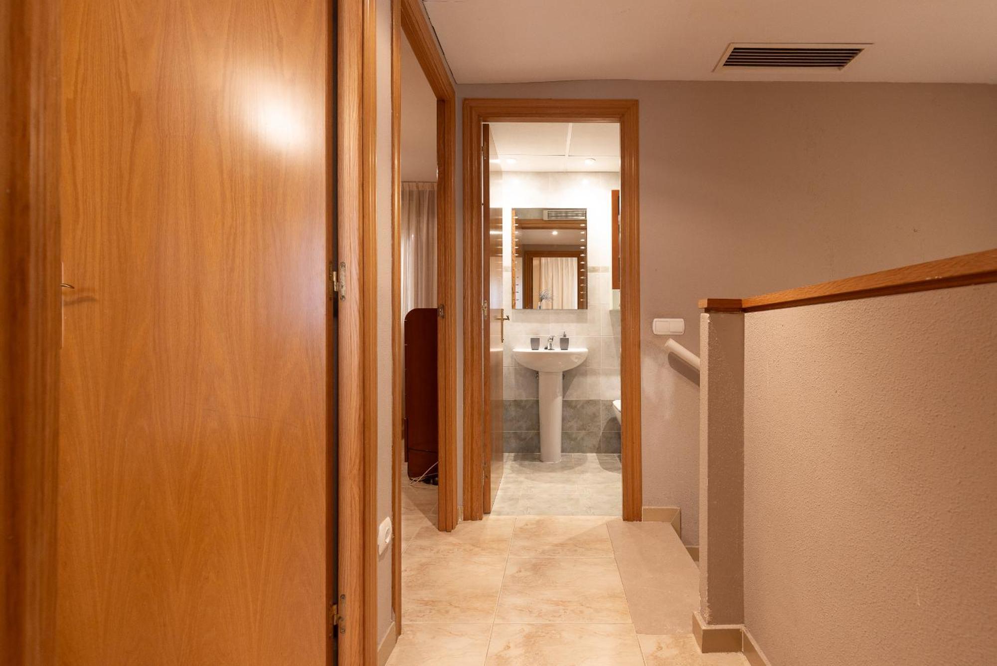 Uhc Golden Pineda Apartment *