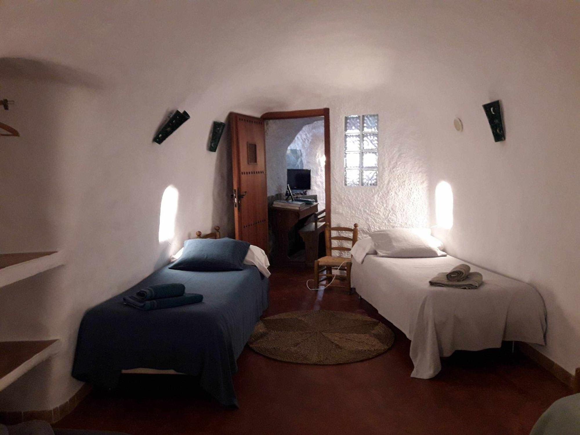 Cuevas Andalucia * Baza