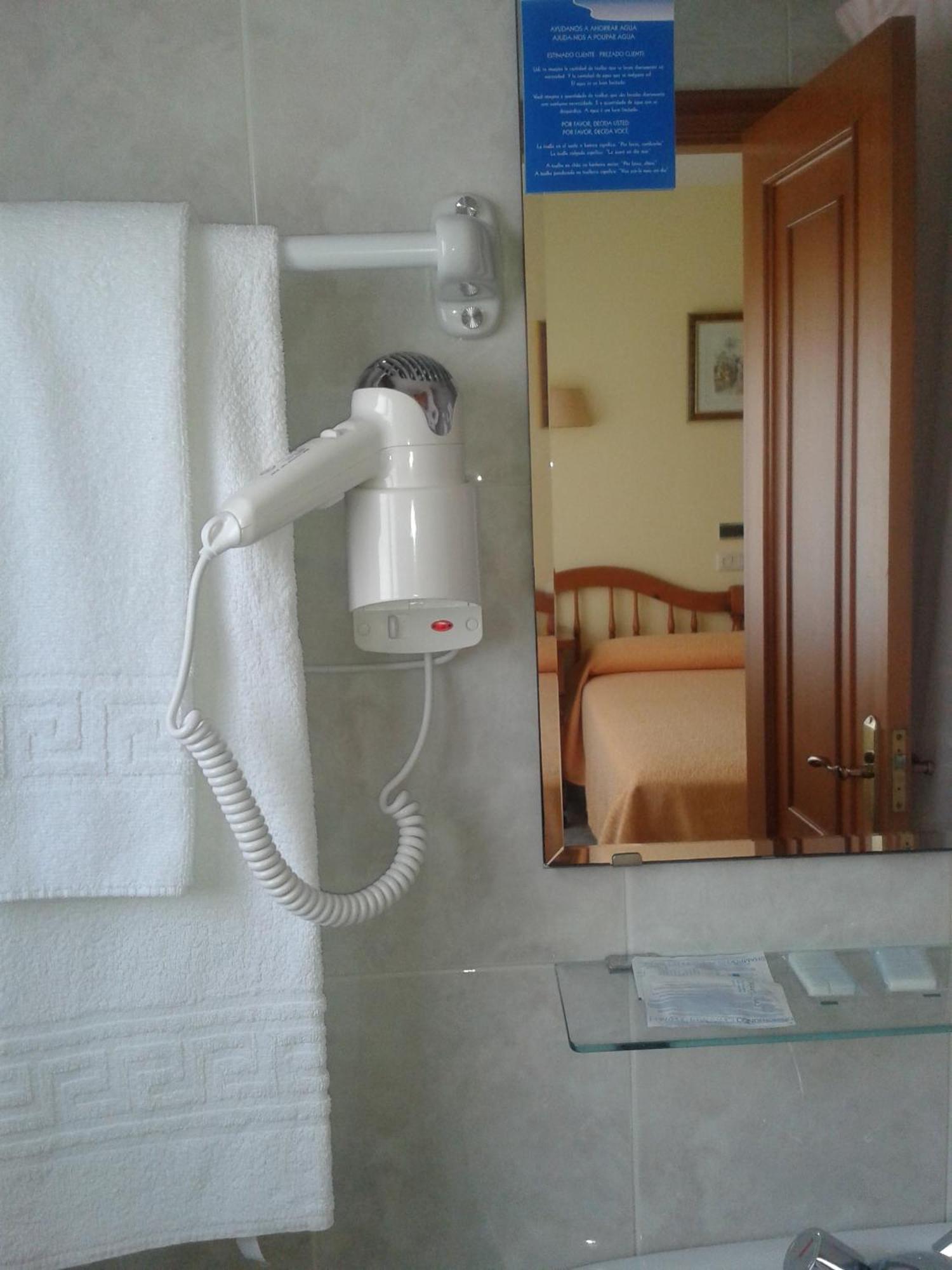 La Costera Hotel *