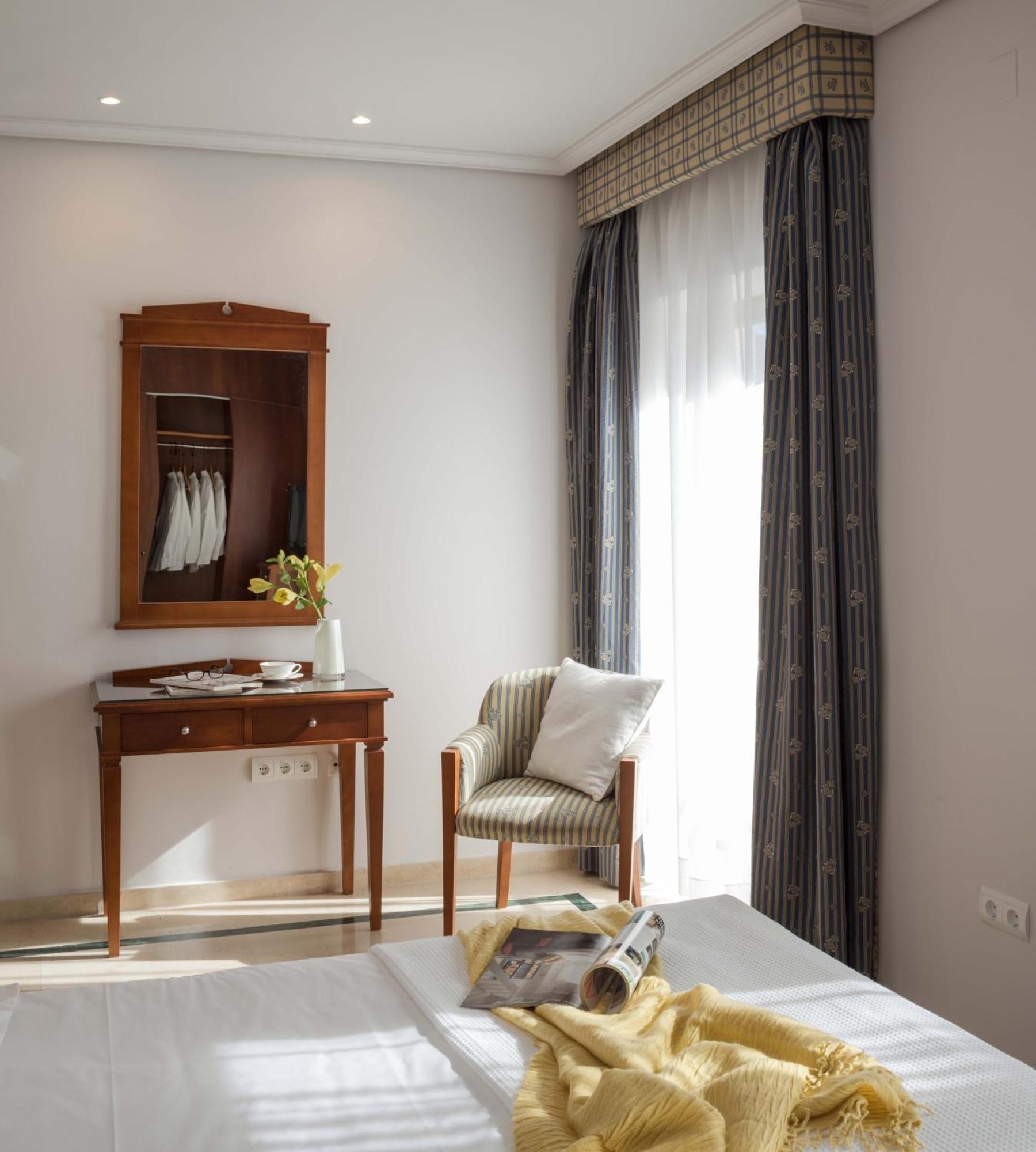Rey Alfonso X 4* Sevilla