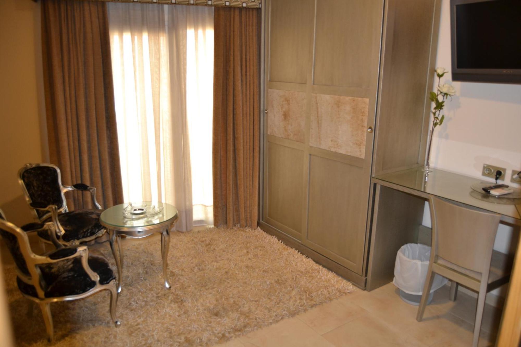 Hotel Versalles