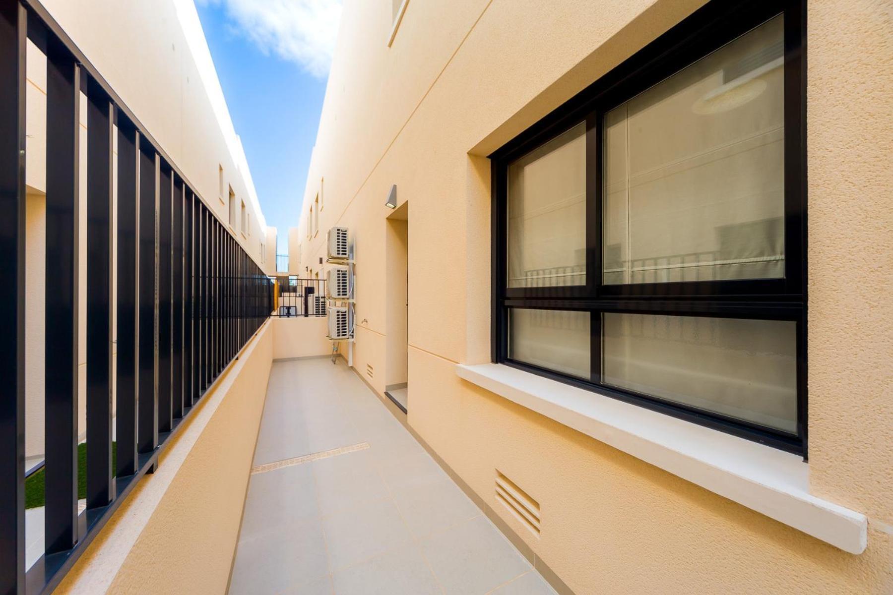 Apartment Luxurious 2 Bedroom Near The