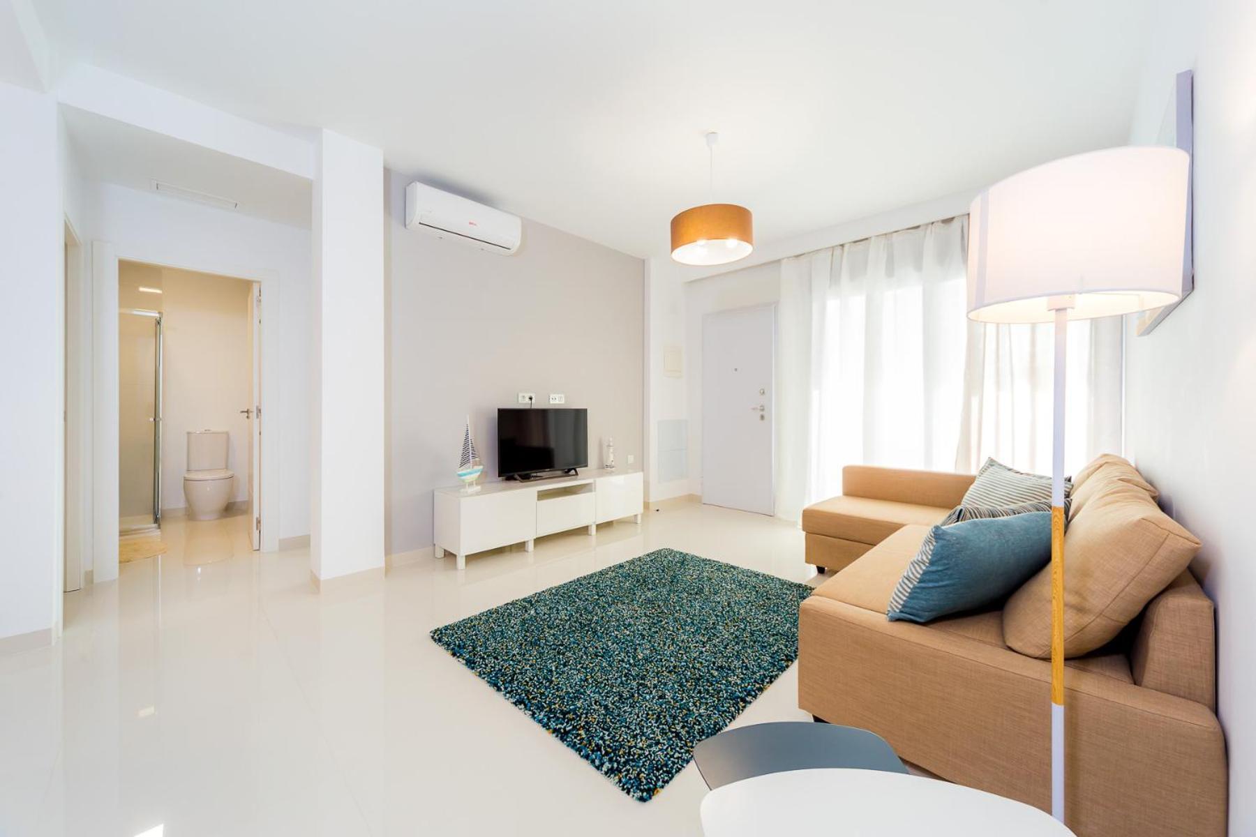 Apartment Luxurious 2 Bedroom Near The Torre de la Horadada