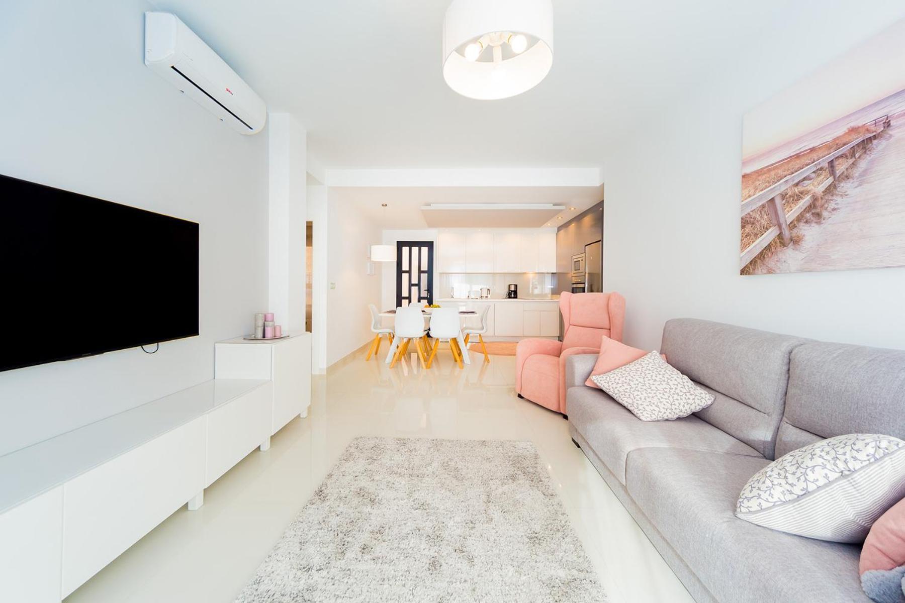 Luxurious 2 Bedroom Near The Apartment Torre de la Horadada