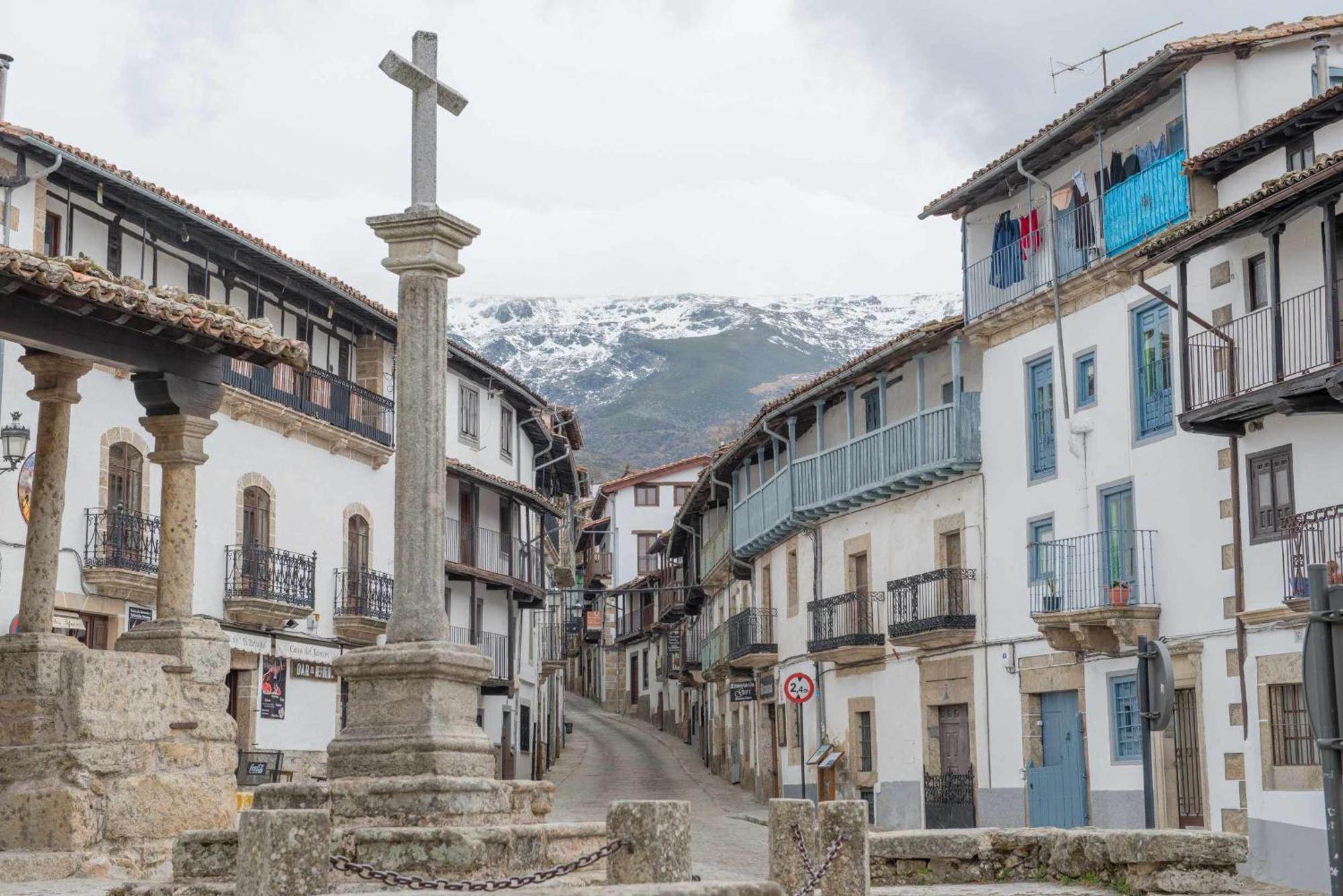 Candelario Apartamentos *