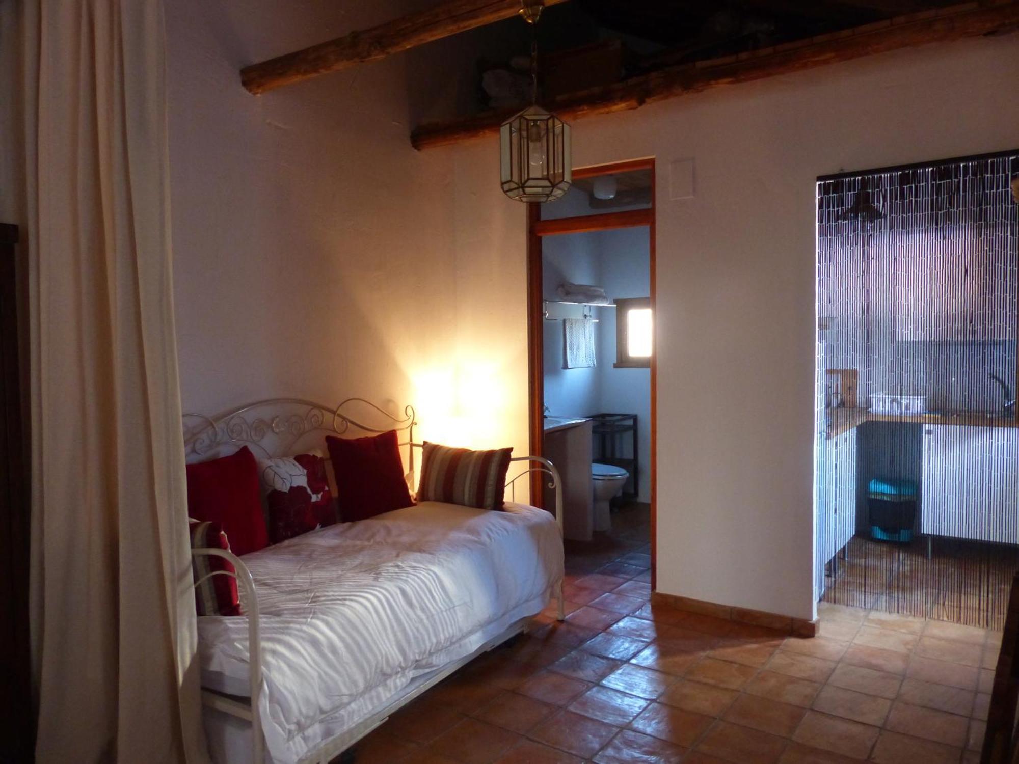 Casita De La Vaca Pensión Mondujar