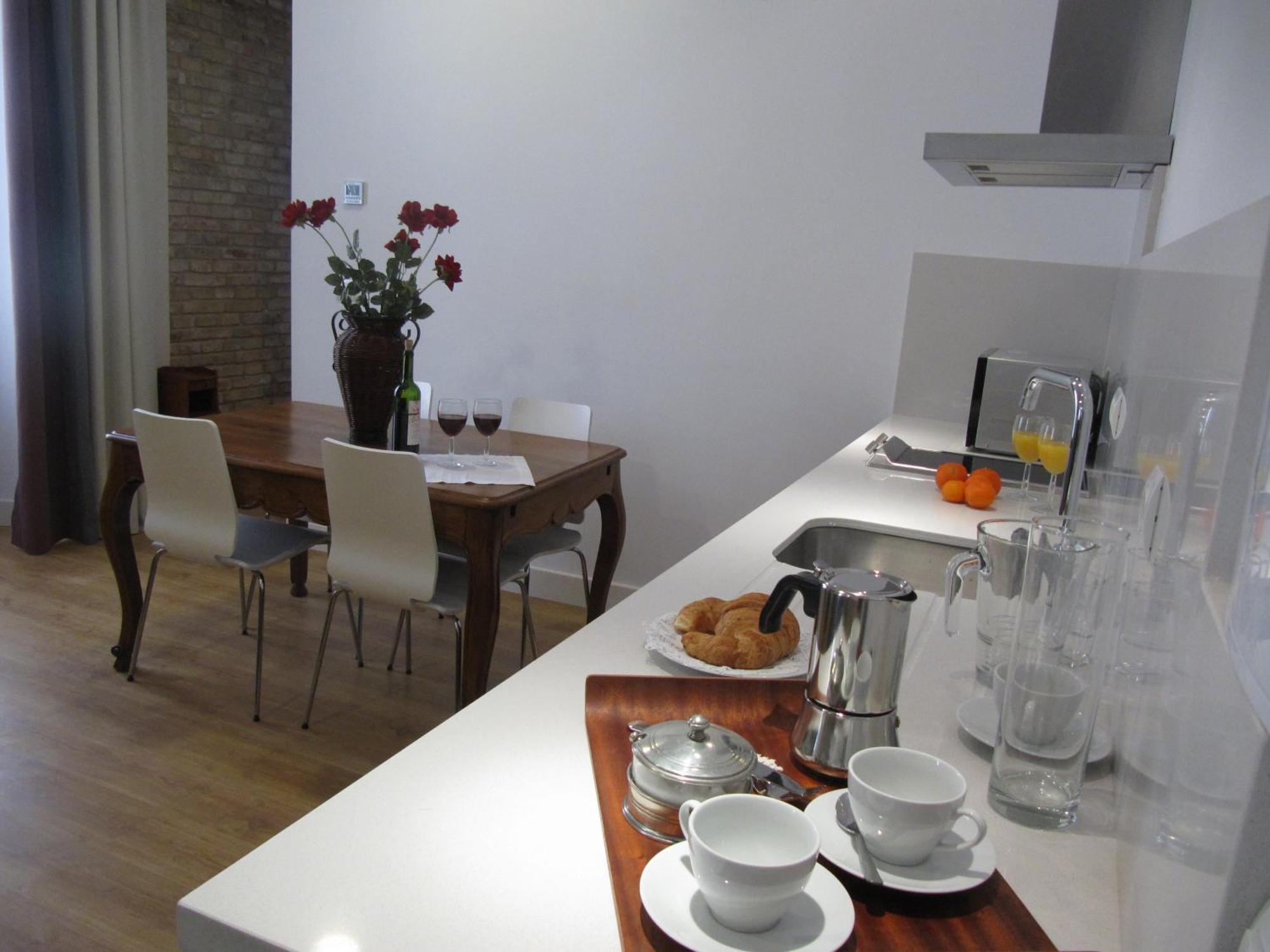 Life Alberto Lista Apartment Seville