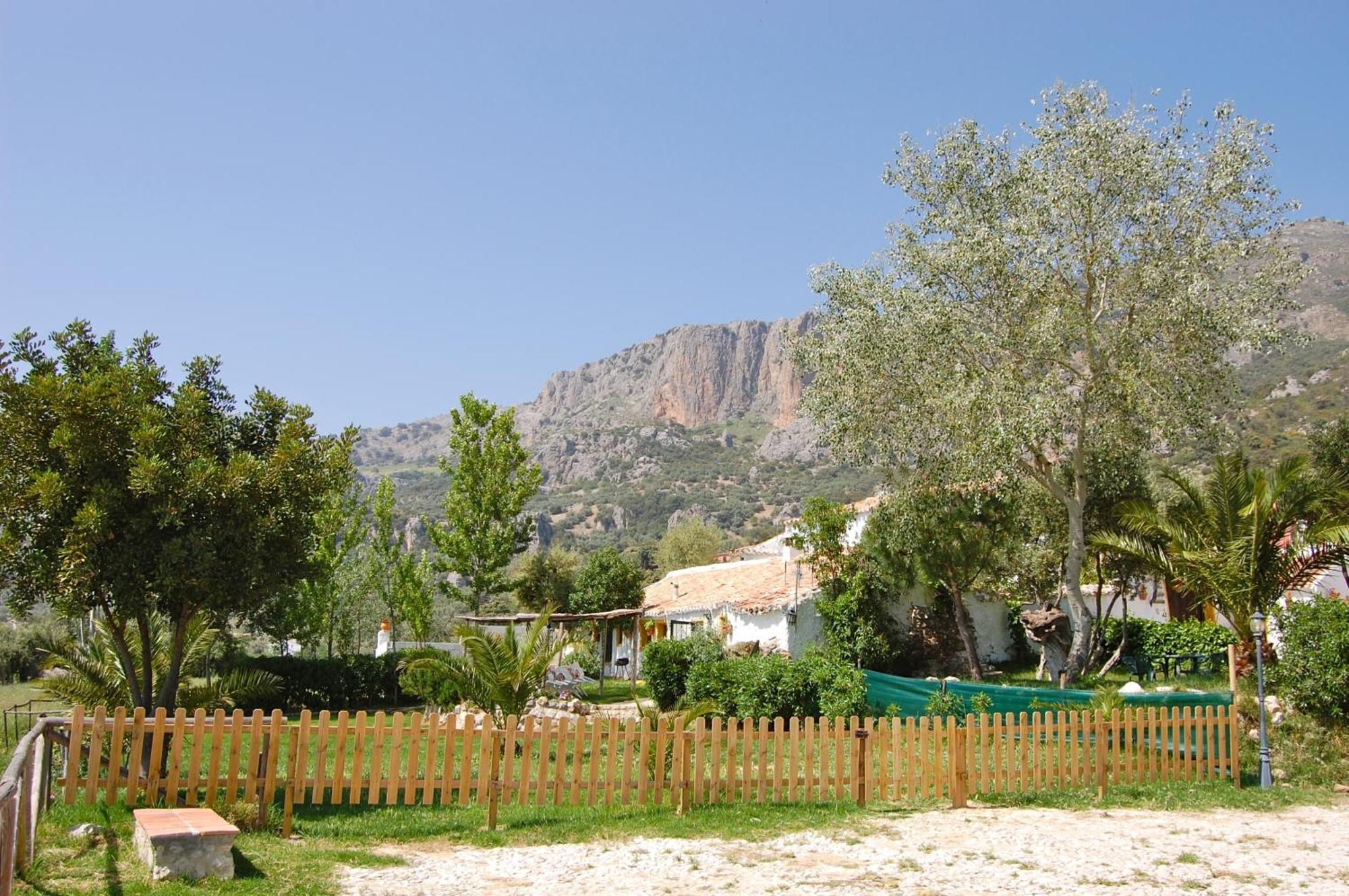 Cortijo Pulgarin Bajo * Alfarnatejo